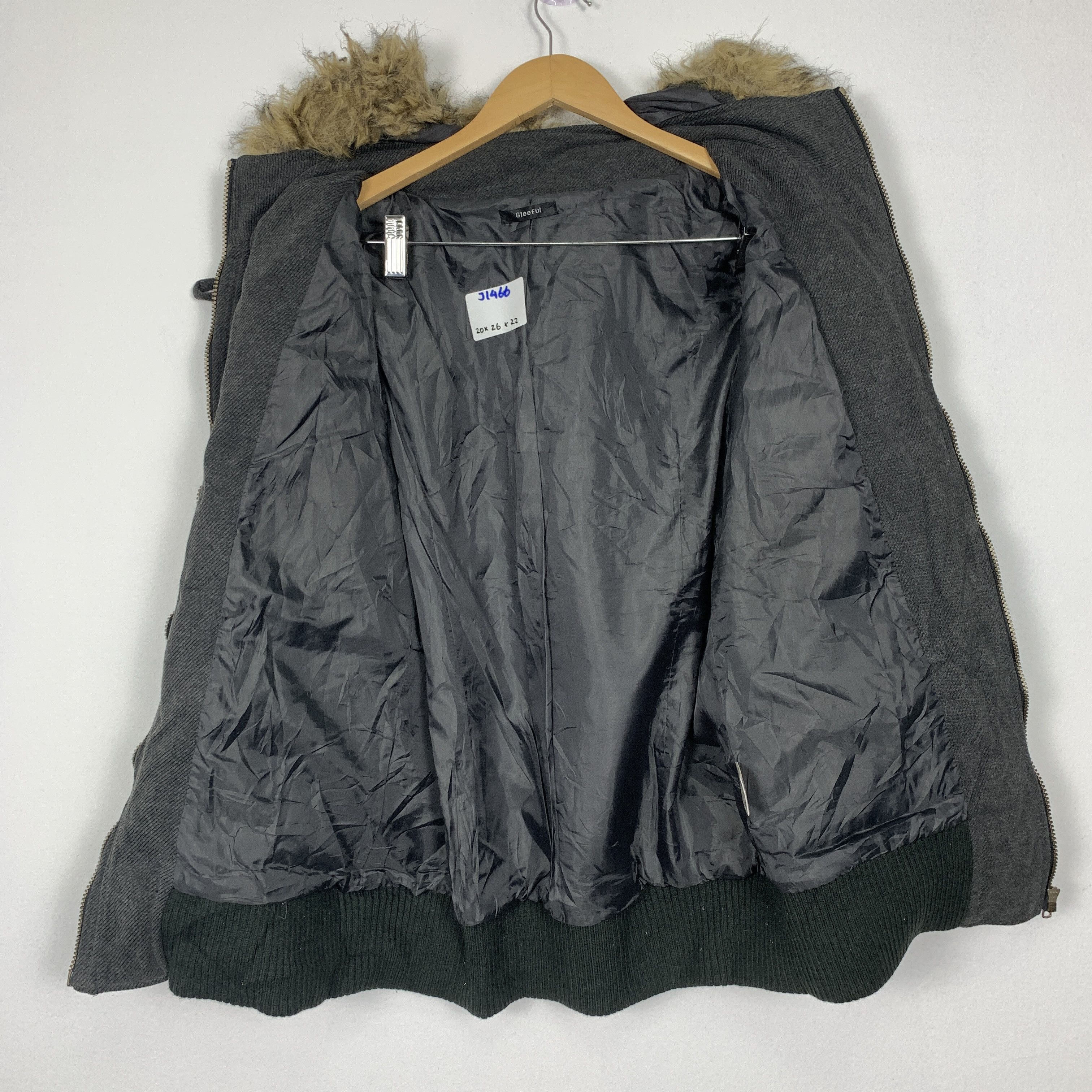 Japanese Brand Vintage Gleeful Multi Pocket Zip Up Fur Hoodie jacket J1466 Size US S / EU 44-46 / 1 - 8 Thumbnail