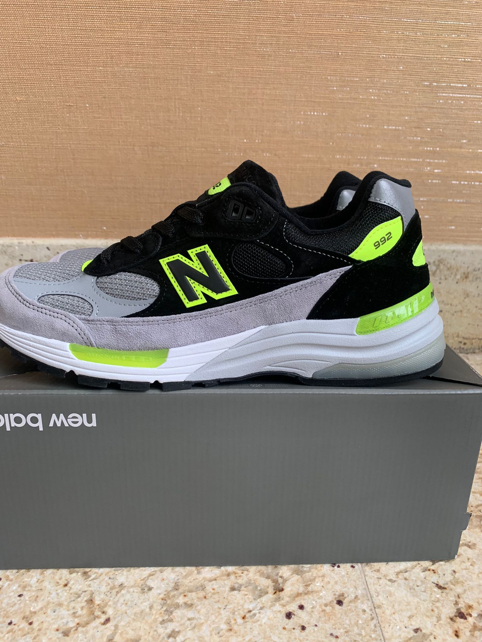 New Balance 992 Trainer Size US 9.5 / EU 42-43 - 1 Thumbnail