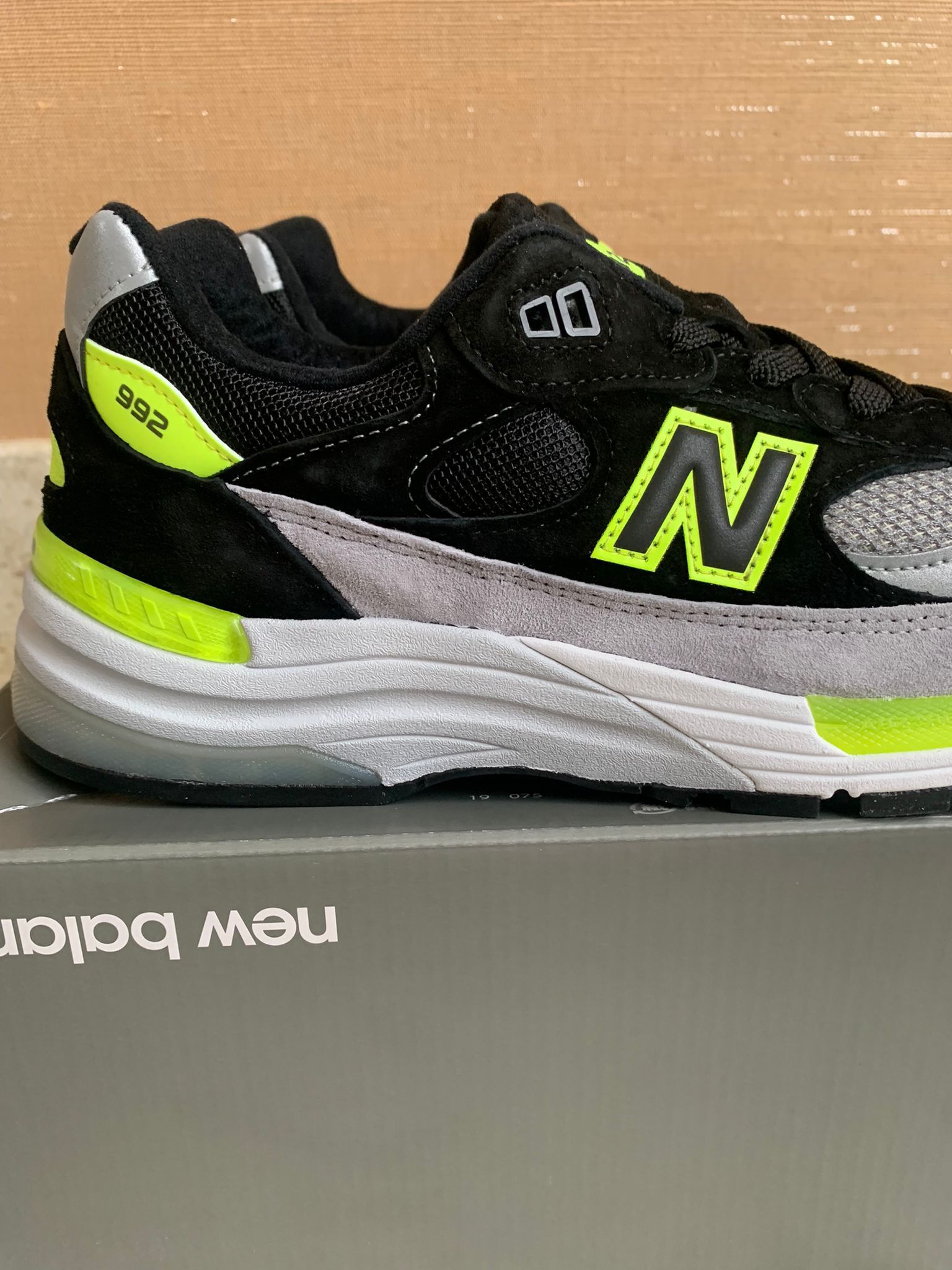 New Balance 992 Trainer Size US 9.5 / EU 42-43 - 6 Thumbnail