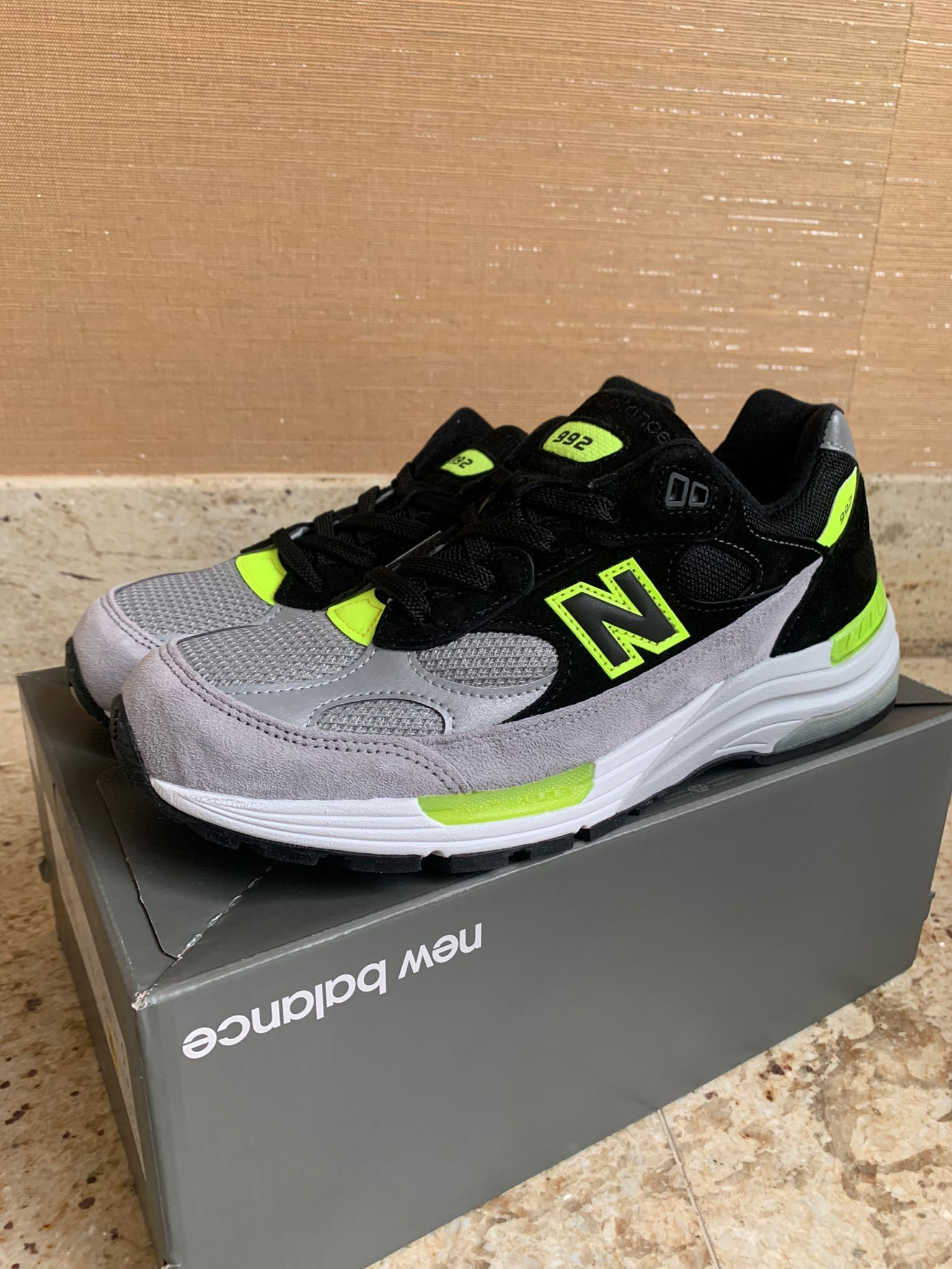 New Balance 992 Trainer Size US 9.5 / EU 42-43 - 3 Thumbnail