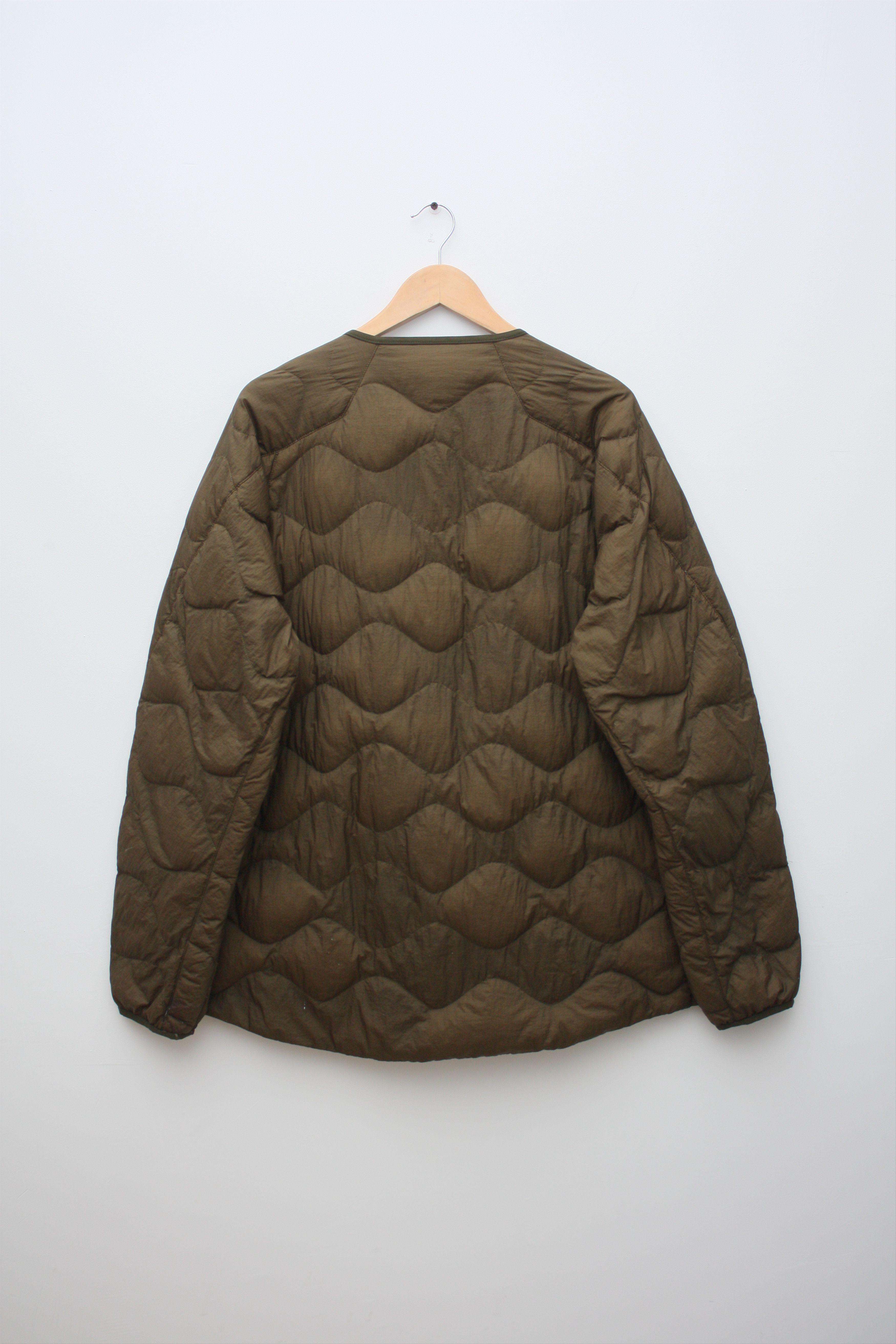 Uniqlo × White Mountaineering Uniqlo White Mountaineering Ultra Light Down Jacket 56 Olive Size US L / EU 52-54 / 3 - 2 Thumbnail