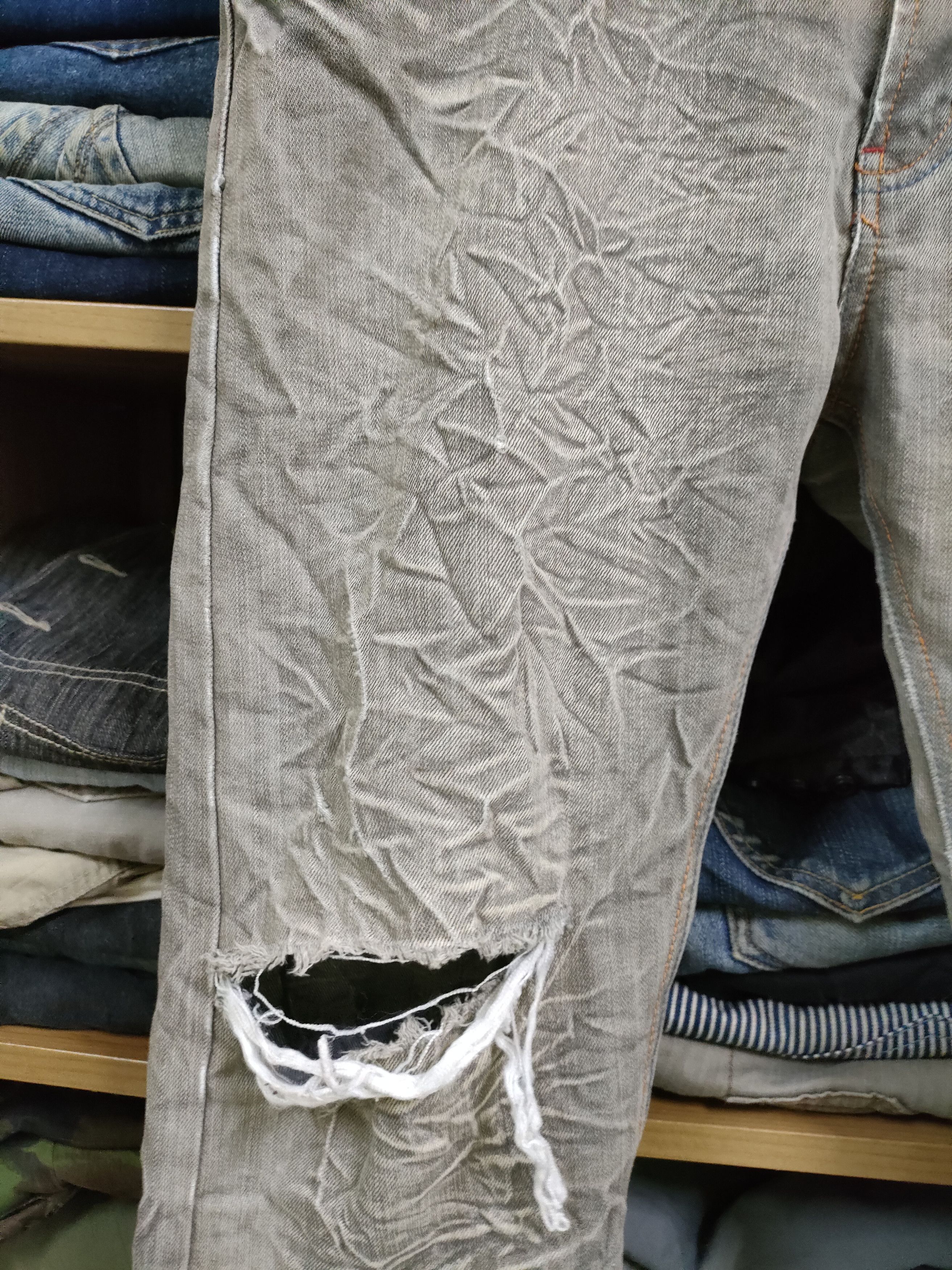 Levi's Distressed Levi's 501 Jeans Size US 34 / EU 50 - 10 Thumbnail
