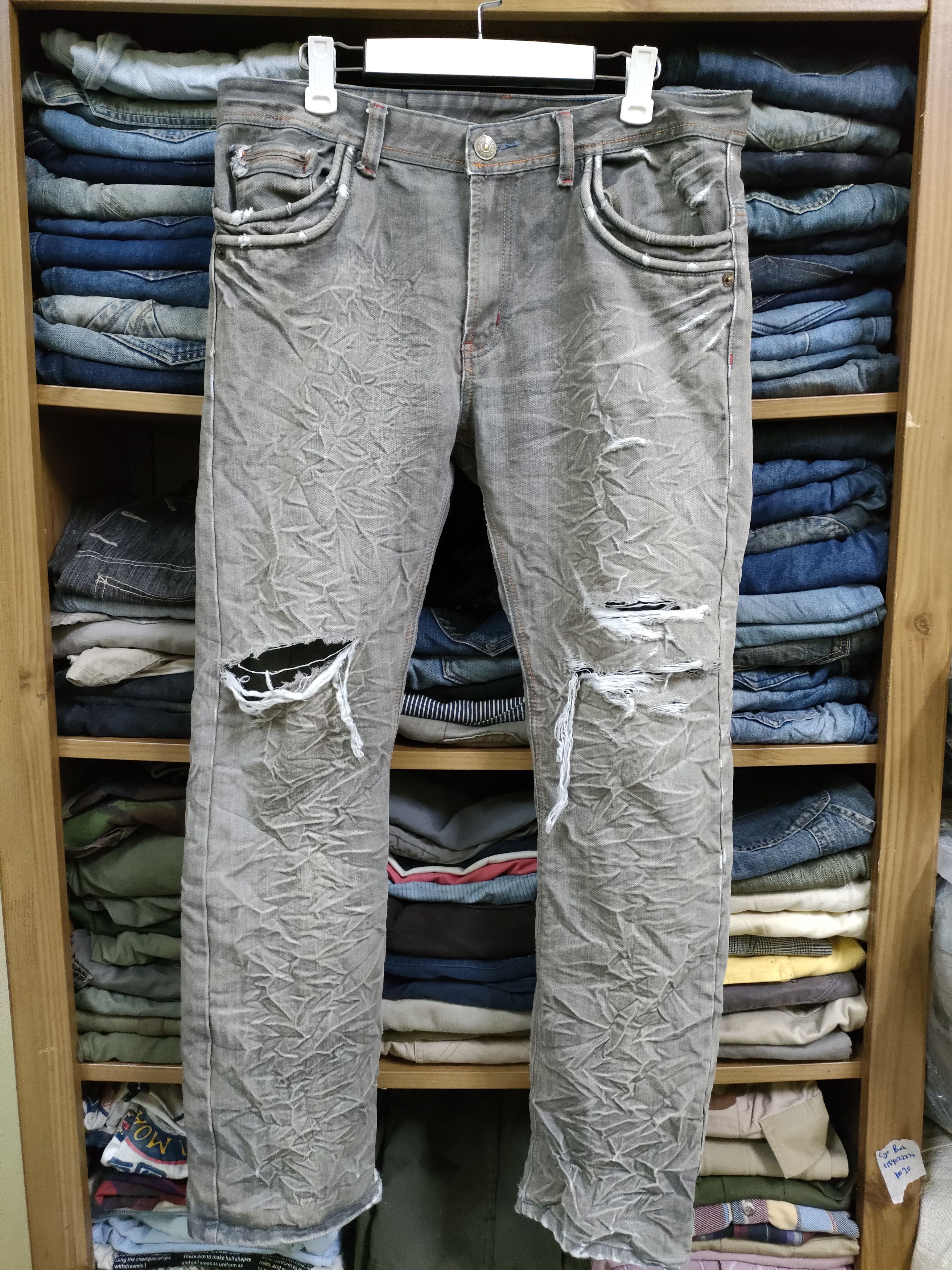 Levi's Distressed Levi's 501 Jeans Size US 34 / EU 50 - 1 Thumbnail