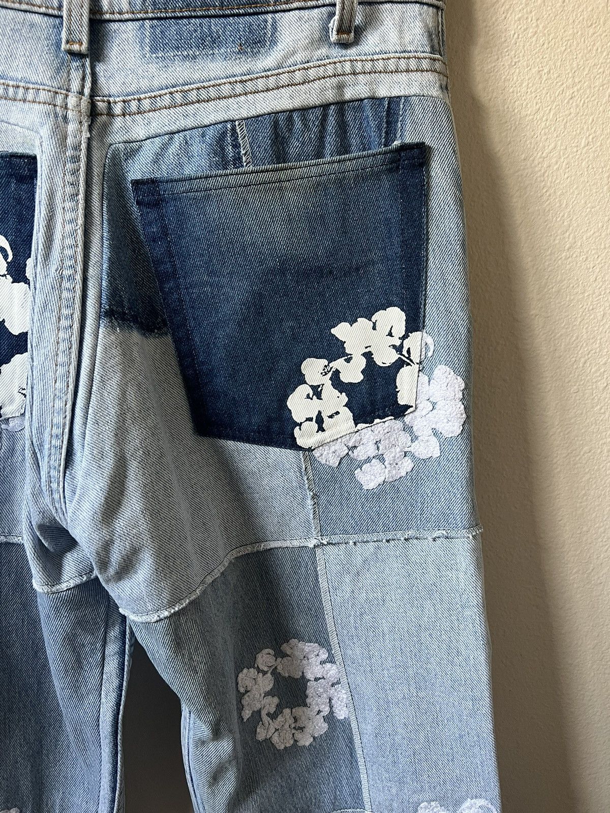 DENIM TEARS Readymade Denim Tears Cotton Wreath Embroidered Jeans Size US 32 / EU 48 - 7 Thumbnail
