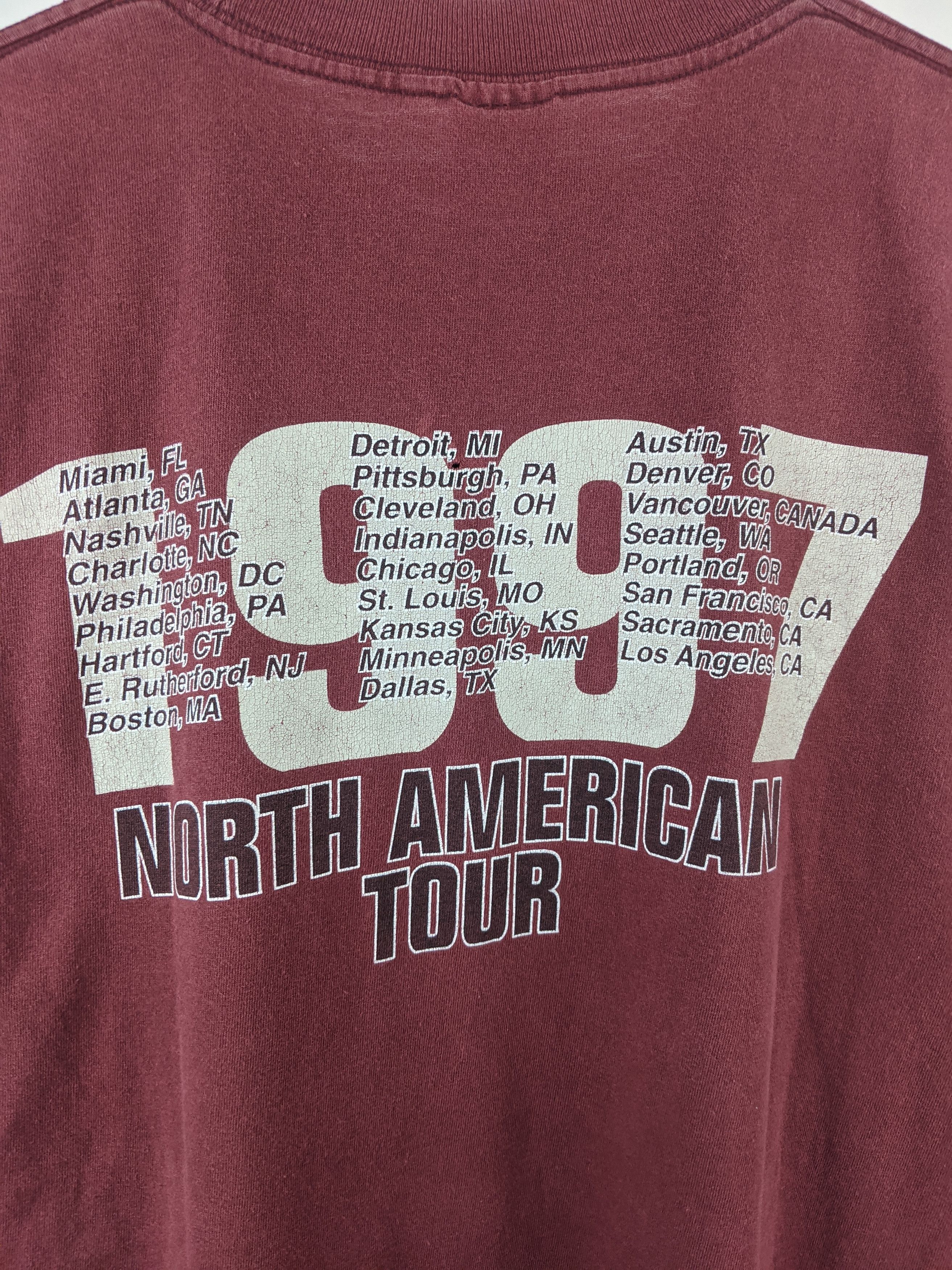 Band Tees Vintage Rage Against The Machine 1997 Tour Shirts Size US L / EU 52-54 / 3 - 4 Thumbnail