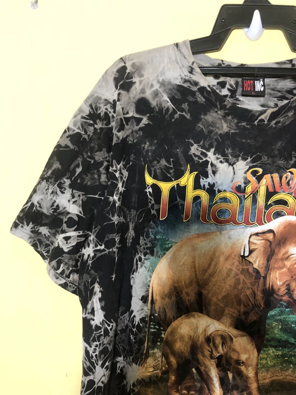 Other Animal tee Elephants THAILAND size L Size US L / EU 52-54 / 3 - 5 Thumbnail