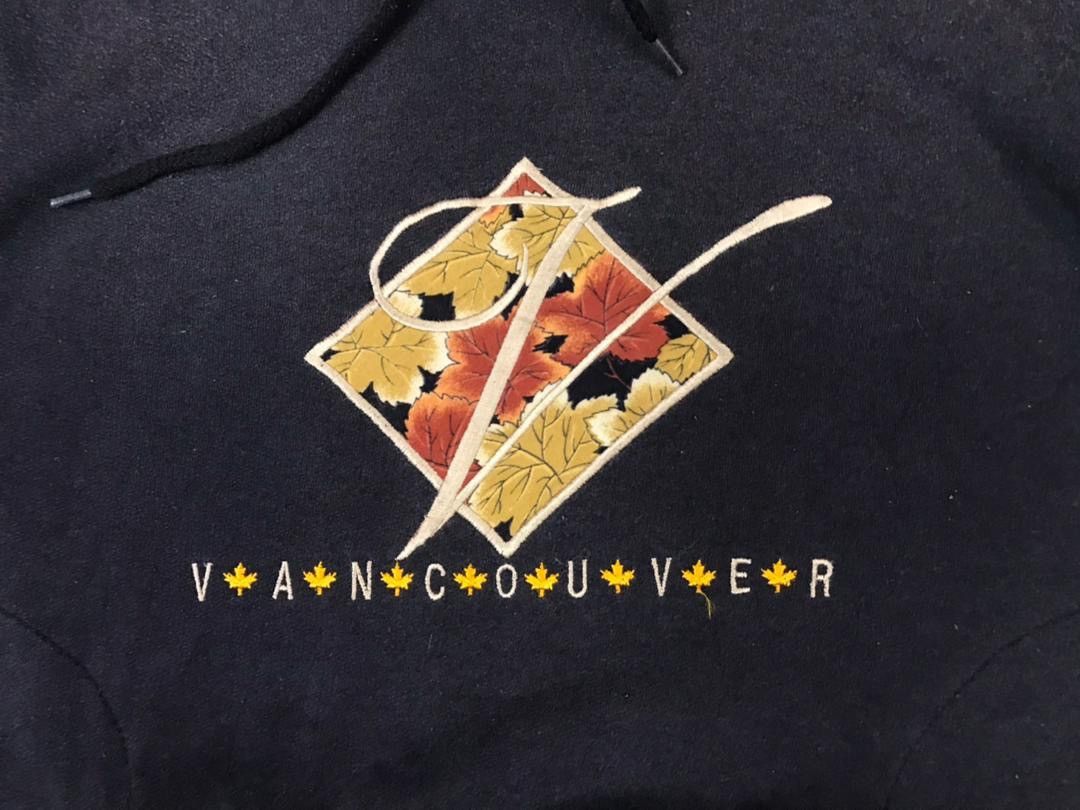 Japanese Brand Vancouver Sweatshirt big spellout Size US L / EU 52-54 / 3 - 3 Thumbnail