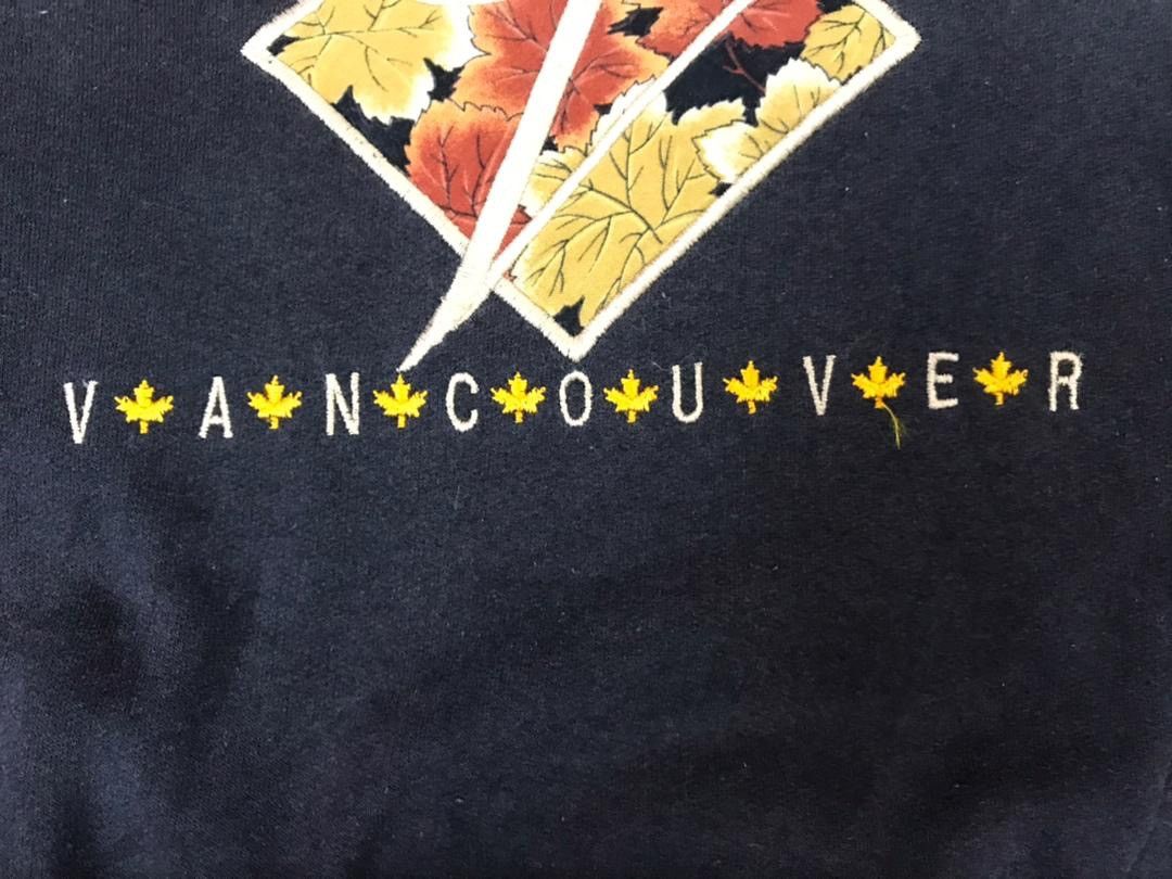Japanese Brand Vancouver Sweatshirt big spellout Size US L / EU 52-54 / 3 - 5 Thumbnail