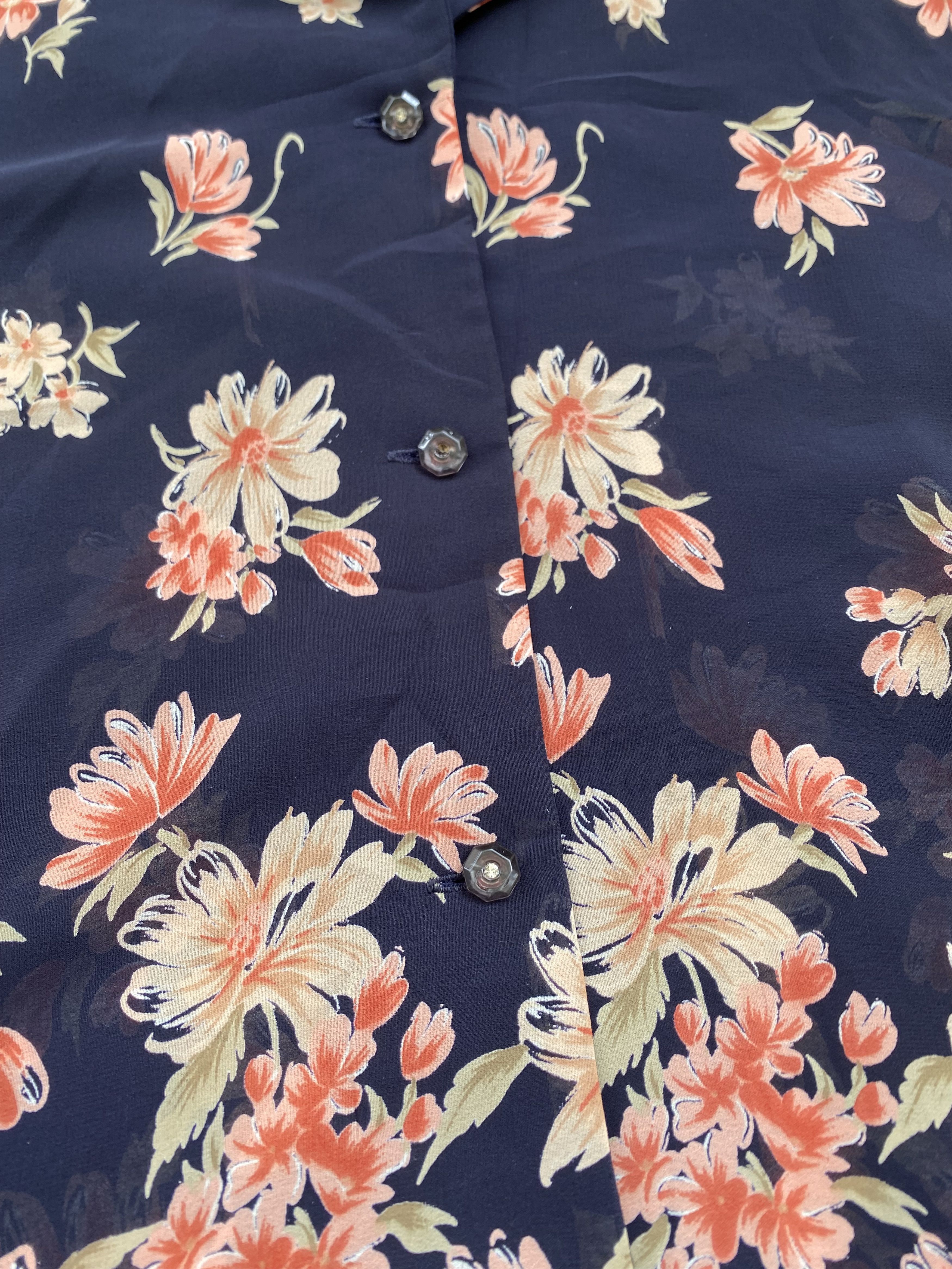 Pierre Balmain × Vintage Vintage Pierre Balmain Hawaaiian Summer Flower Shirt Size US L / EU 52-54 / 3 - 4 Thumbnail