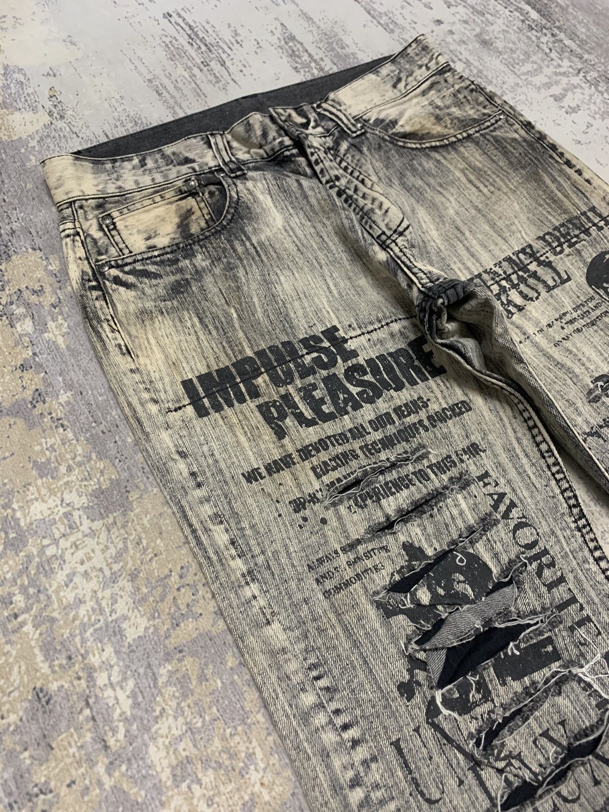 Hysteric Glamour Japanese Brand Ripped Denim Gothic Y2K Jeans 33x32 Size US 33 - 2 Thumbnail