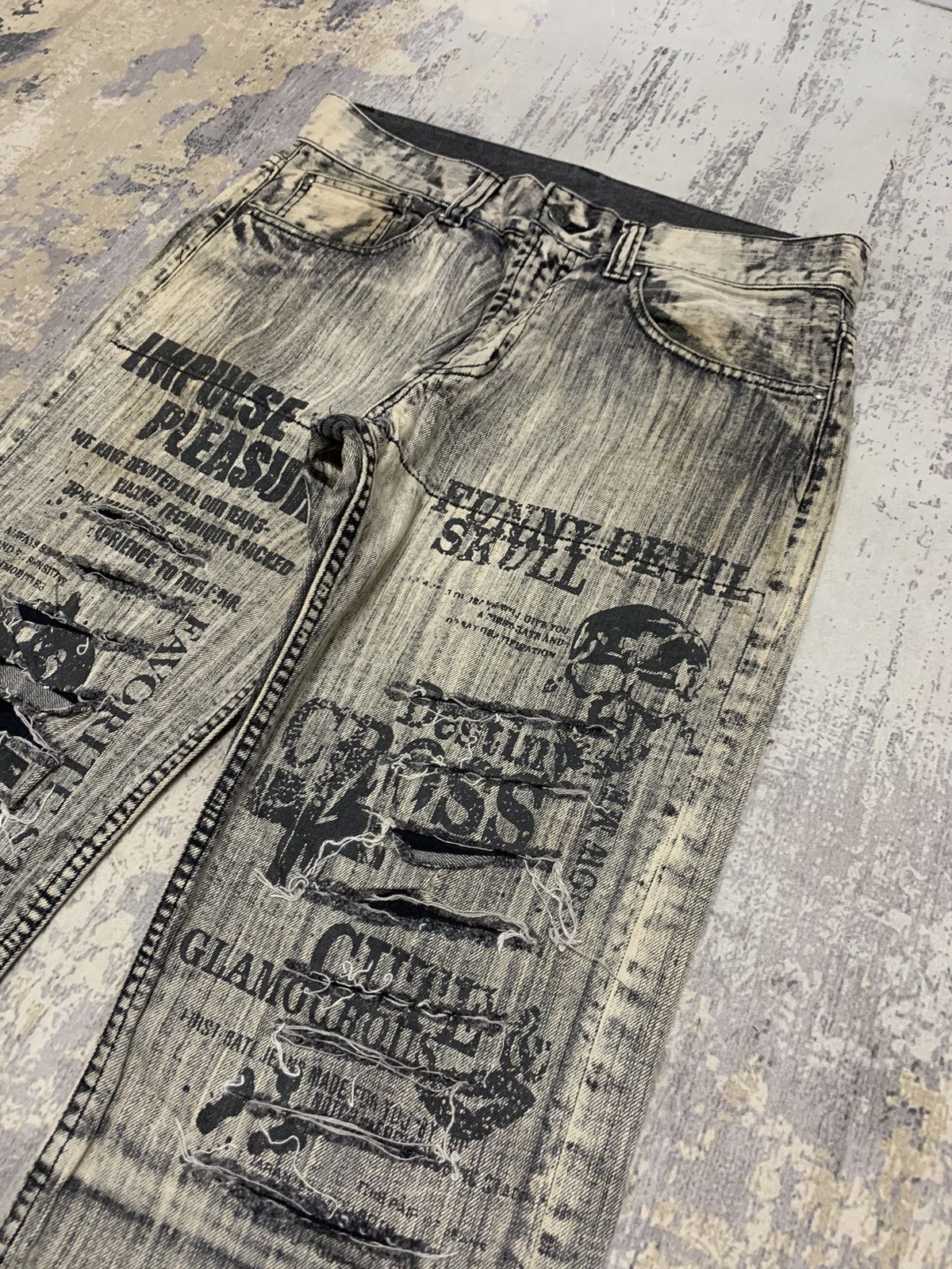 Hysteric Glamour Japanese Brand Ripped Denim Gothic Y2K Jeans 33x32 Size US 33 - 3 Thumbnail