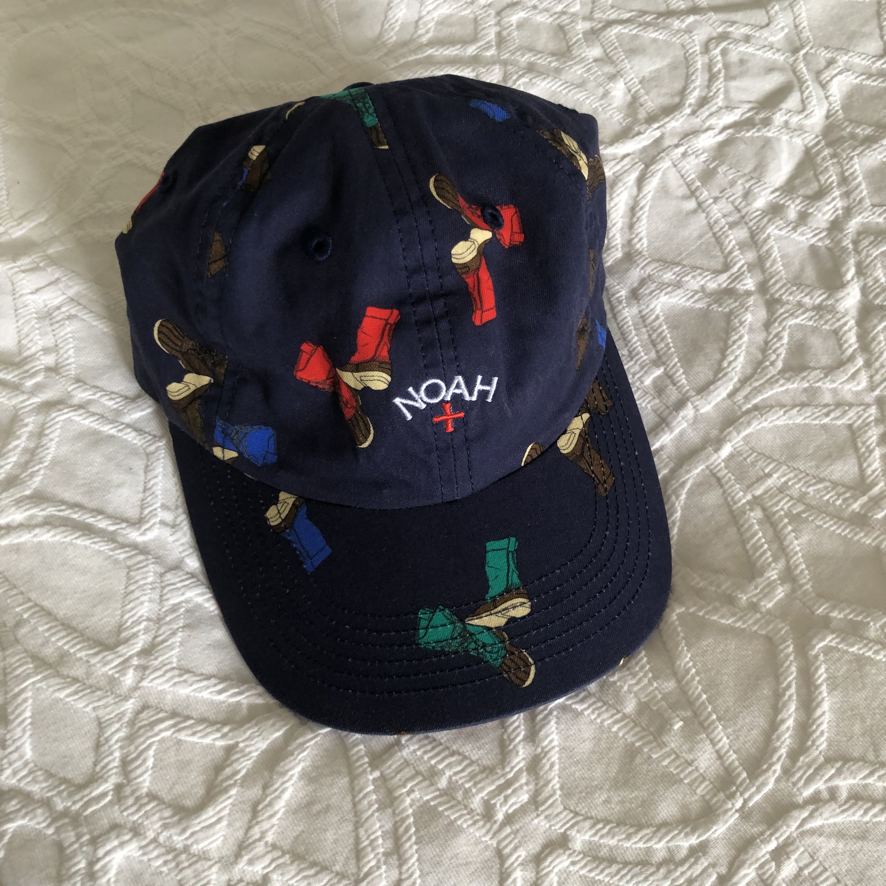Pre-owned Noah Boots Hat In Navy