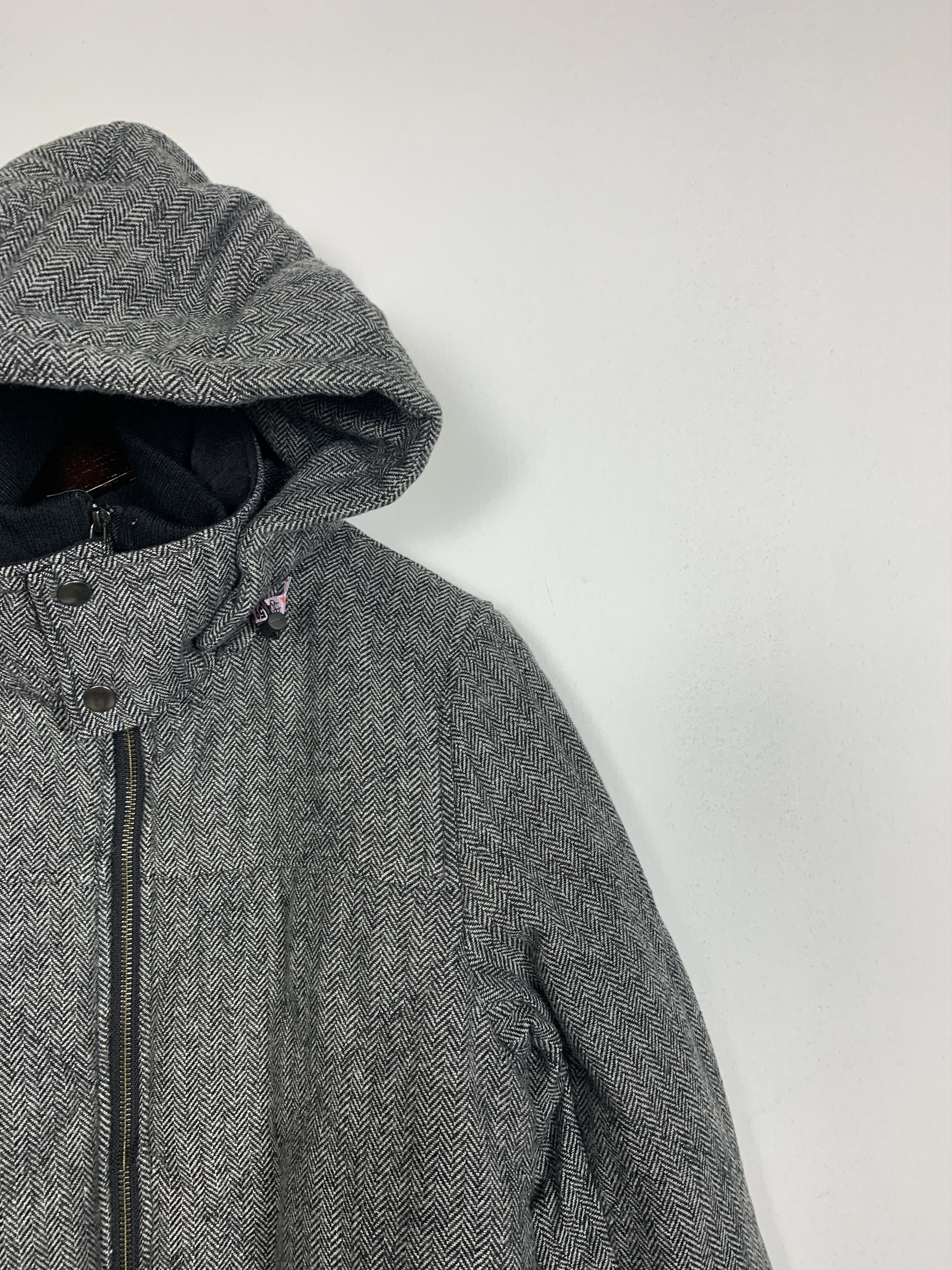 Japanese Brand Vintage Japanese Brand Hoodie Zip Up Jacket J0861 Size US S / EU 44-46 / 1 - 4 Thumbnail