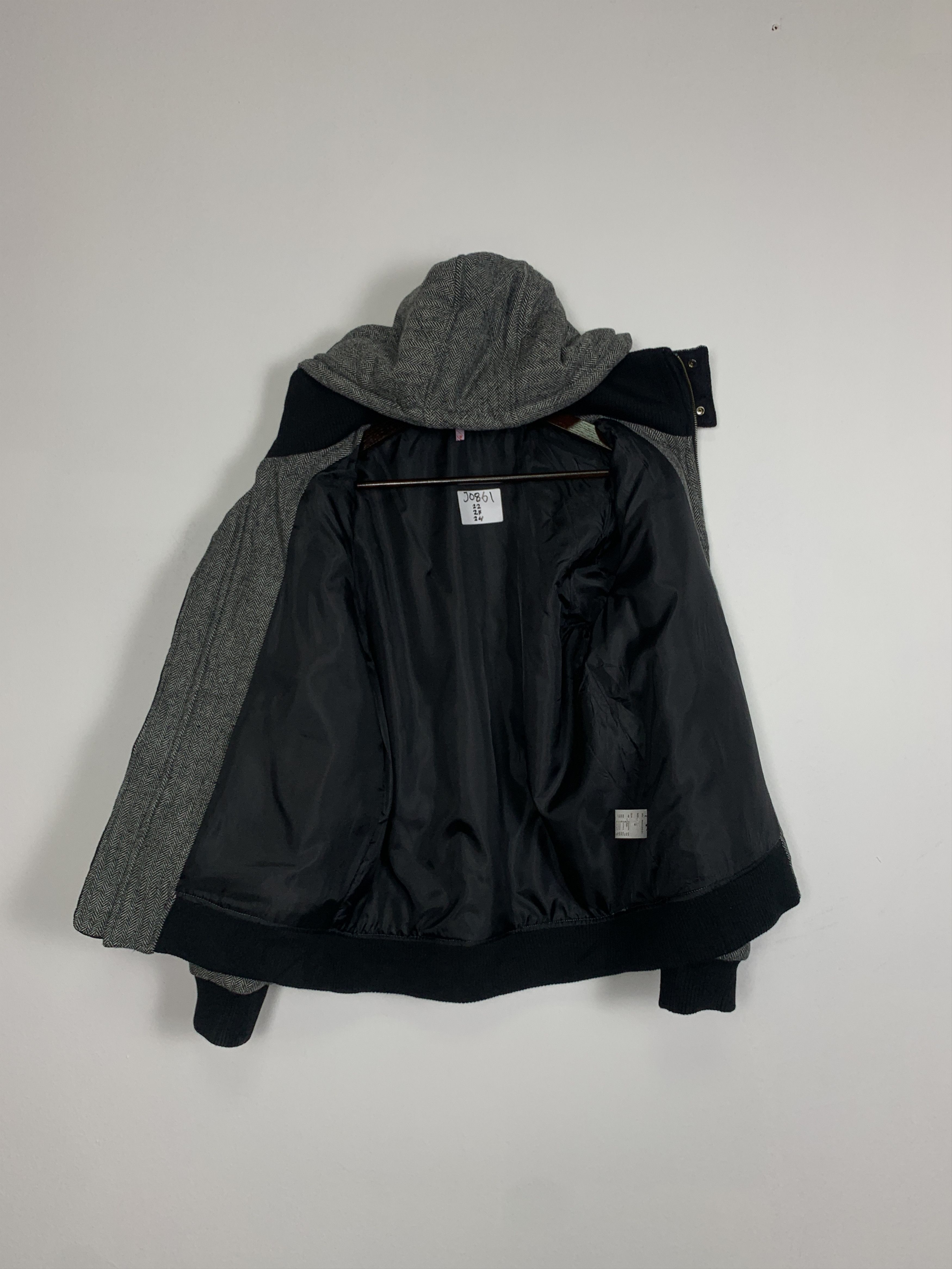 Japanese Brand Vintage Japanese Brand Hoodie Zip Up Jacket J0861 Size US S / EU 44-46 / 1 - 14 Thumbnail
