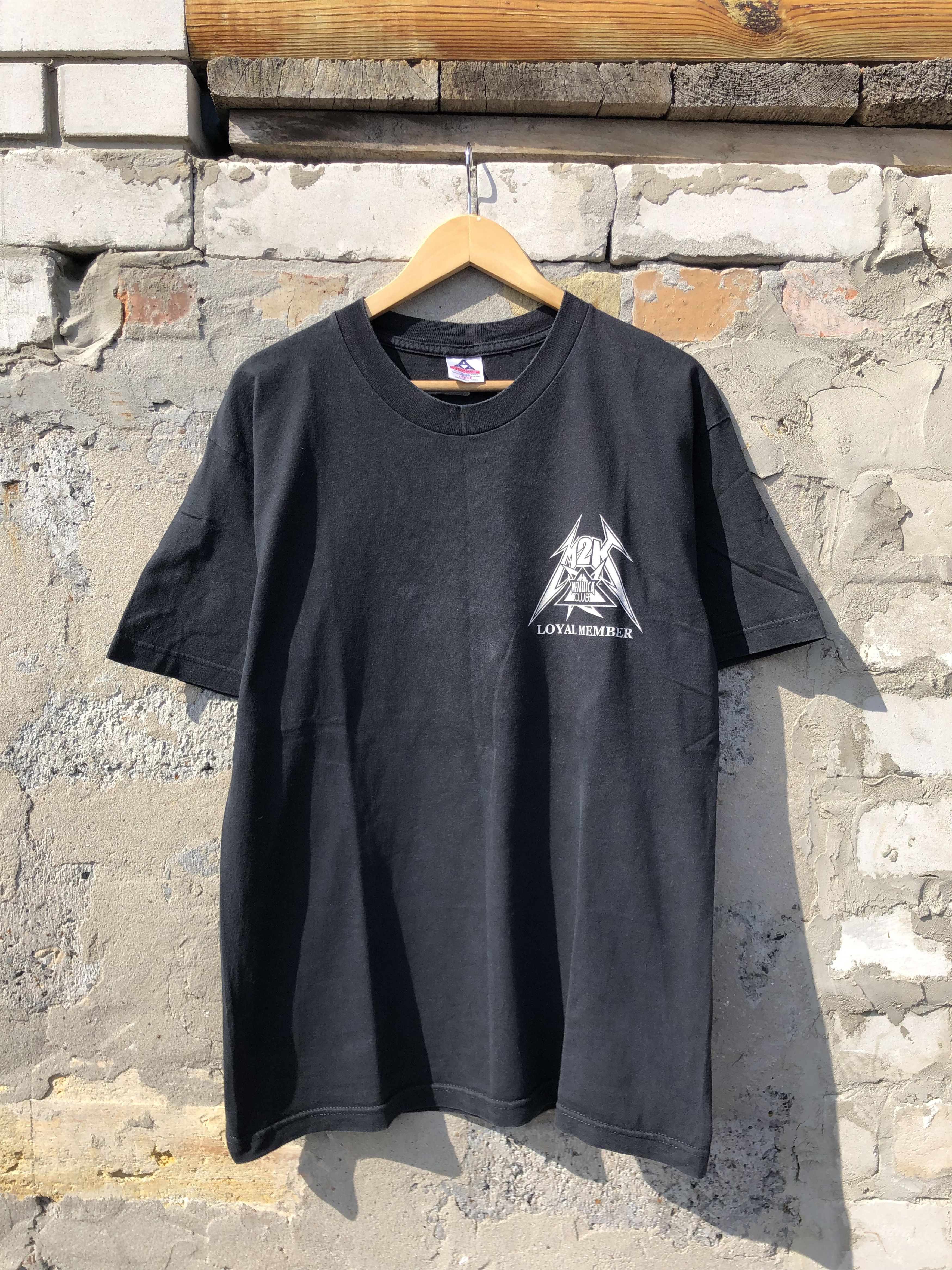 Band Tees Vintage 2000 Metallica (Pink Floyd Sabbath Iron Maiden) Size US L / EU 52-54 / 3 - 3 Thumbnail