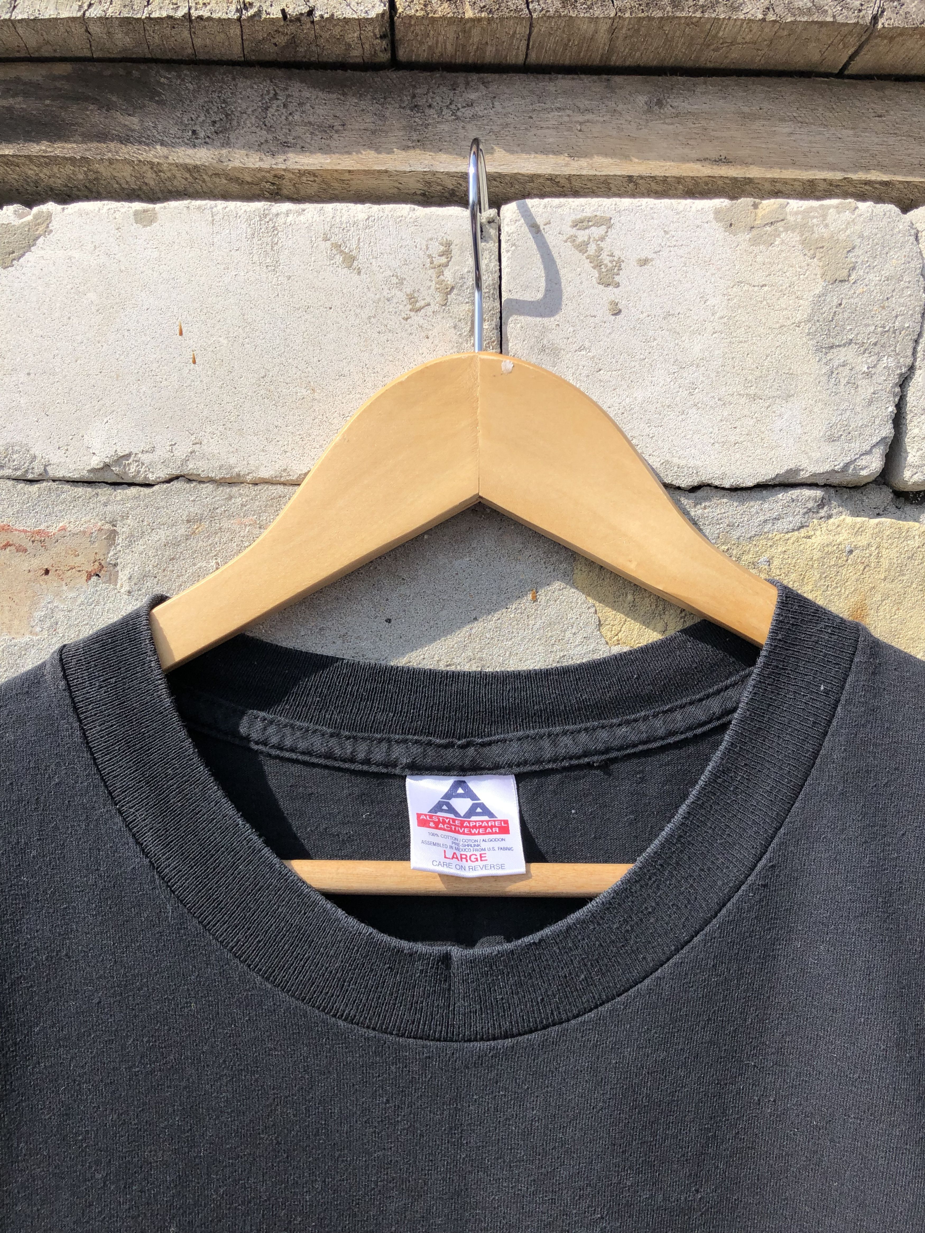 Band Tees Vintage 2000 Metallica (Pink Floyd Sabbath Iron Maiden) Size US L / EU 52-54 / 3 - 14 Thumbnail