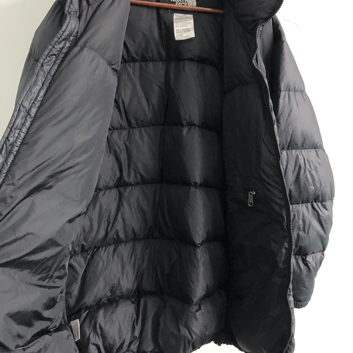 The North Face The North Face Nuptse 700 Puffer Jacket B2 Size US M / EU 48-50 / 2 - 7 Thumbnail