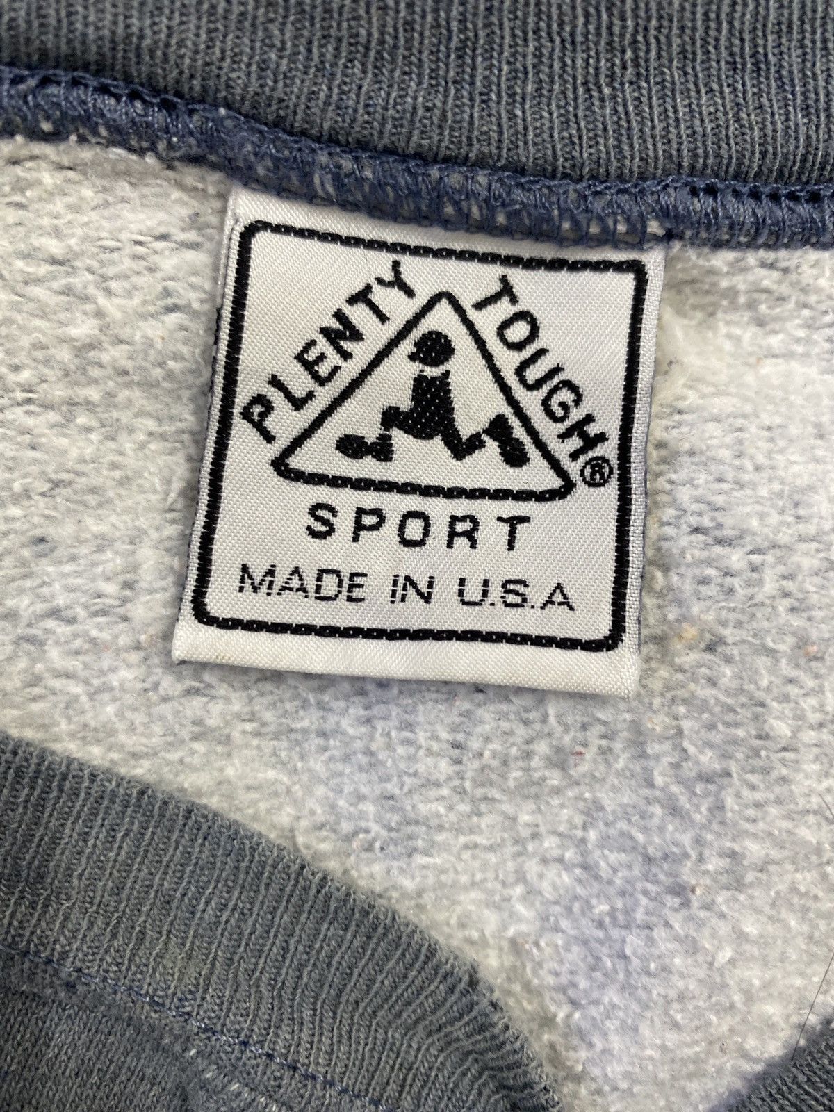 Vintage VINTAGE PLENTY TOUCH SPORT USA SWEATSHIRT Size US M / EU 48-50 / 2 - 7 Thumbnail