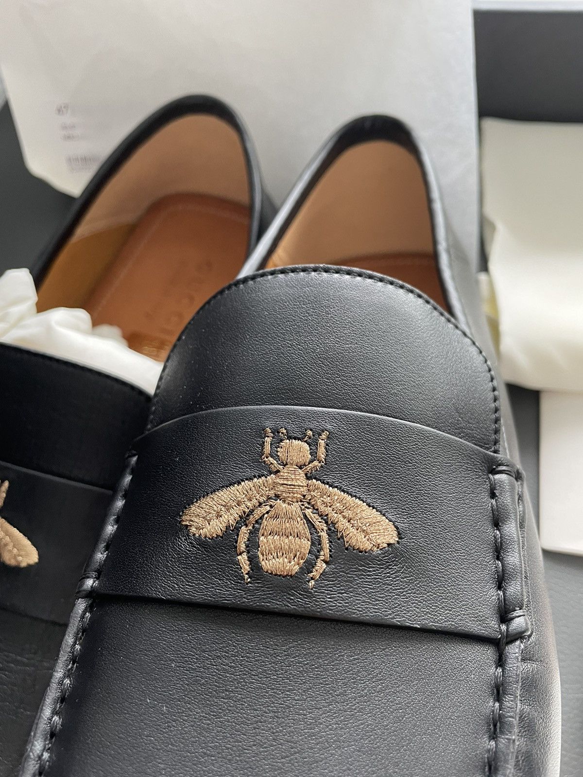 Gucci Rare Iconic Brand New Runway Velvety Bee Leather Loafer Shoe Size US 9 / EU 42 - 7 Thumbnail