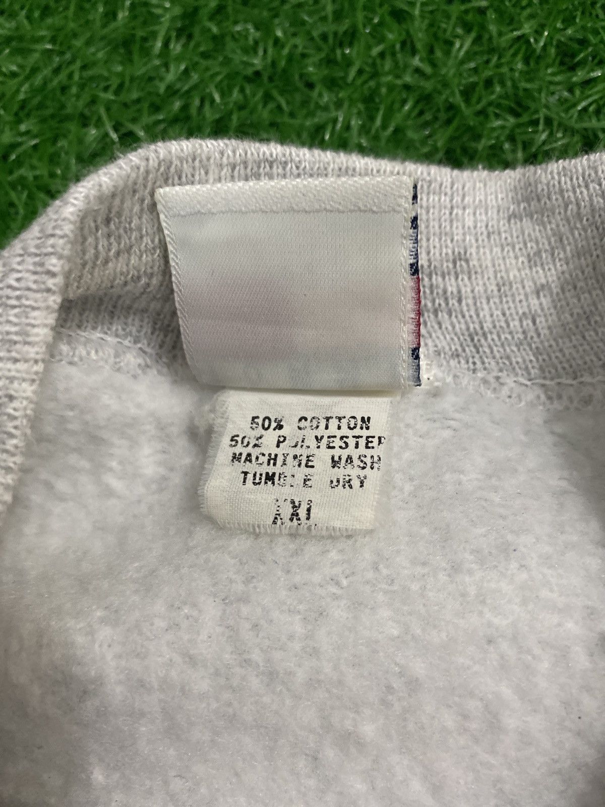 Tommy Hilfiger × Vintage 🔥VINTAGE 80’s TOMMY HILFIGER EMBROIDERY LOGO SWEATER Size US XXL / EU 58 / 5 - 5 Thumbnail
