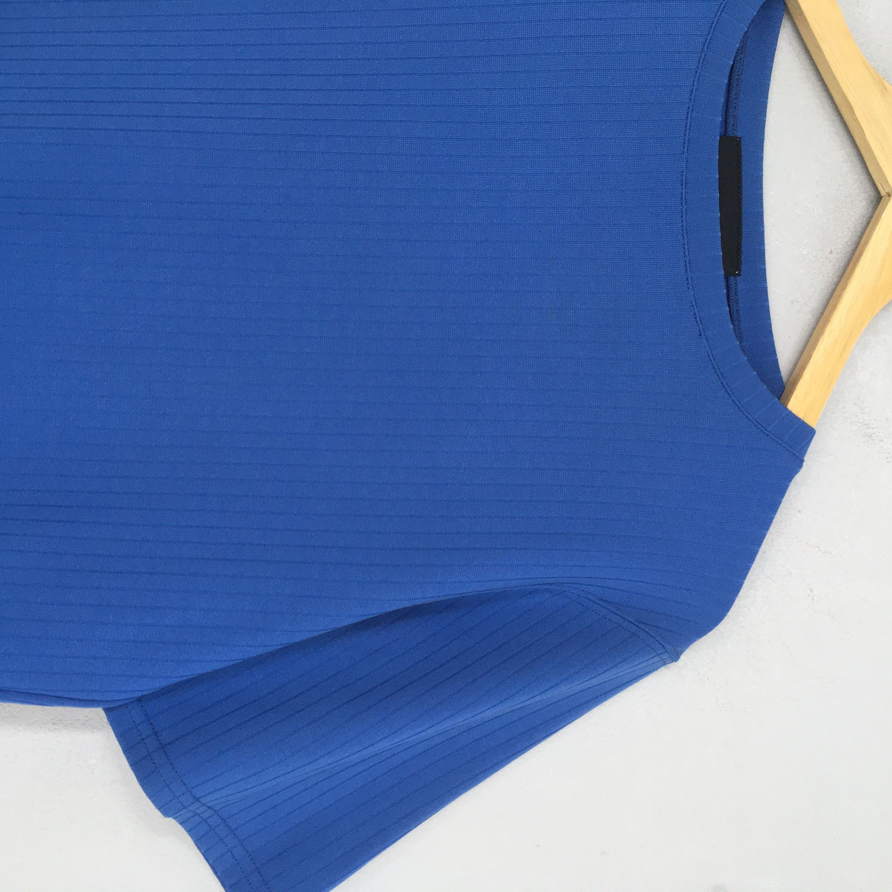 Prada Archival Prada Plain Blue Nylon Stretch T shirt Large Size US L / EU 52-54 / 3 - 2 Thumbnail