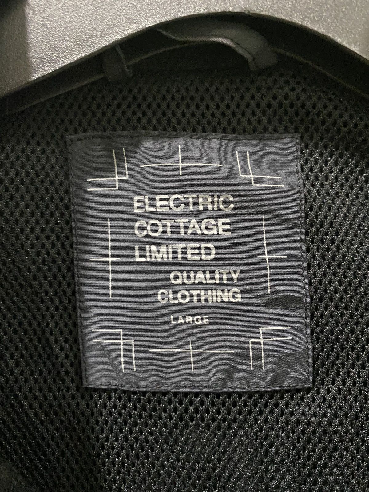 Electric Cottage RARE VTG Fragment Electric Cottage Analog Jacket Size US L / EU 52-54 / 3 - 4 Thumbnail