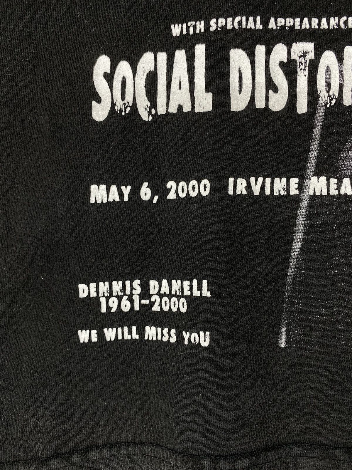 Band Tees × Vintage Vintage Dennis Danell Social Distortion Pennywise Offspring Size US L / EU 52-54 / 3 - 4 Thumbnail