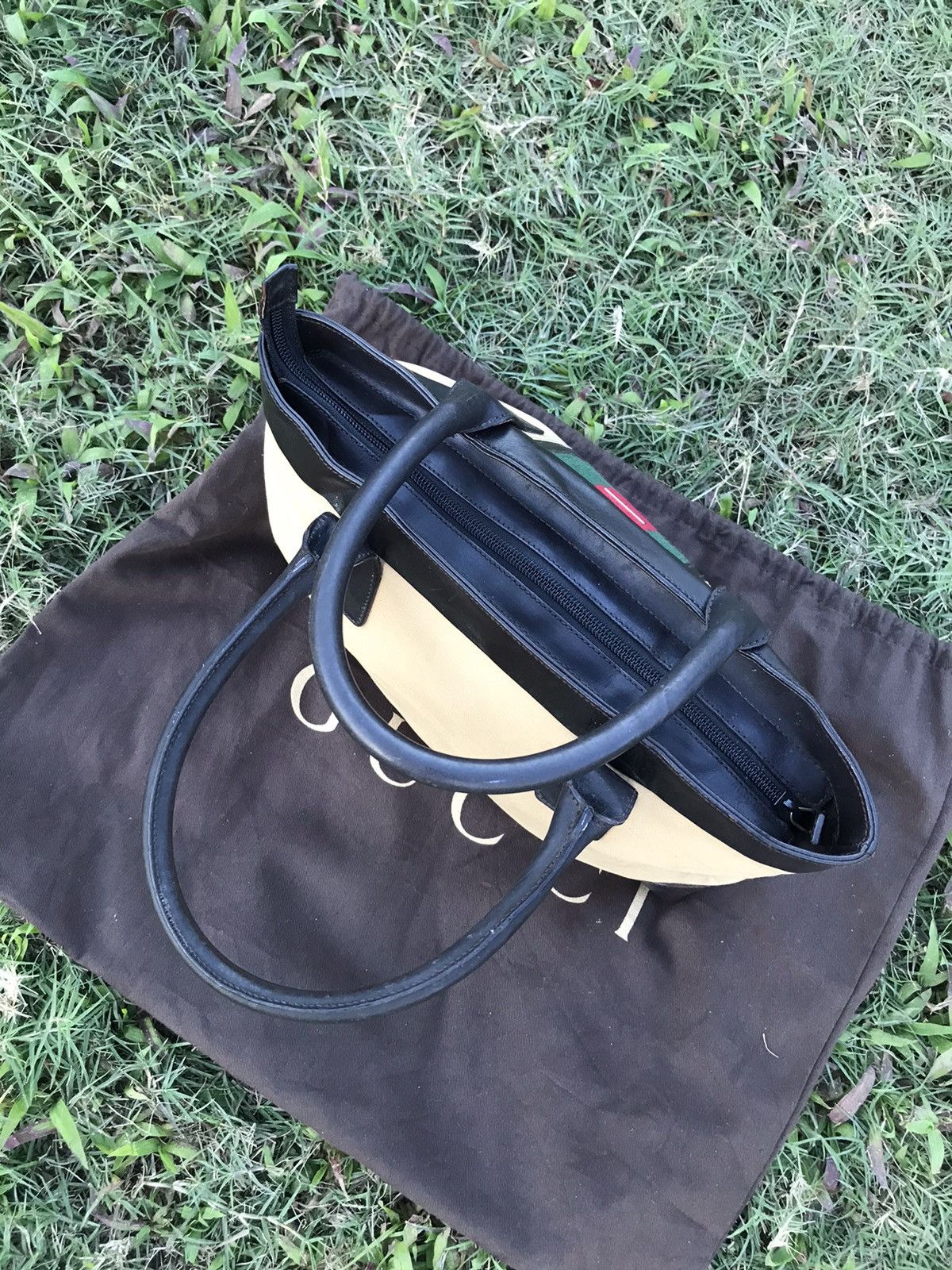 Vintage 🔥BEST OFFER 🔥Vintage Gucci handbag Size ONE SIZE - 13 Thumbnail