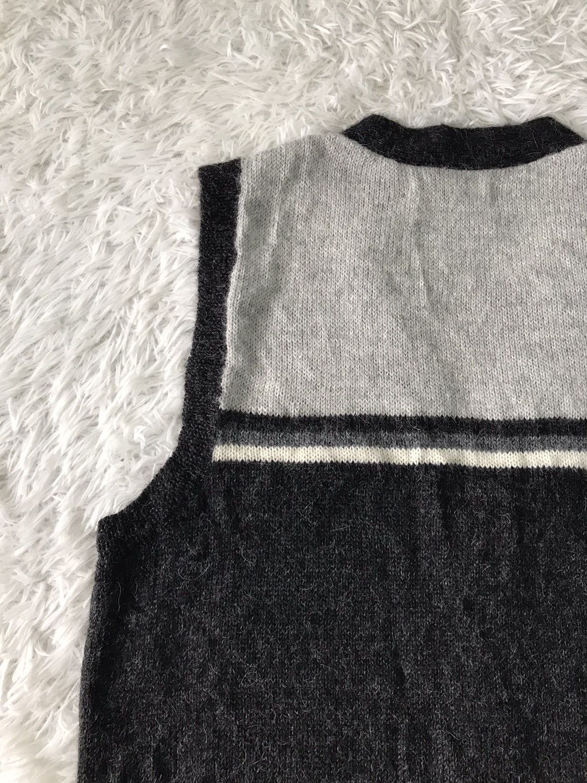 Art Comes First INCA-TEX 100% Alpaca Sleeveless Cardigan Nice Printed Size US M / EU 48-50 / 2 - 10 Thumbnail