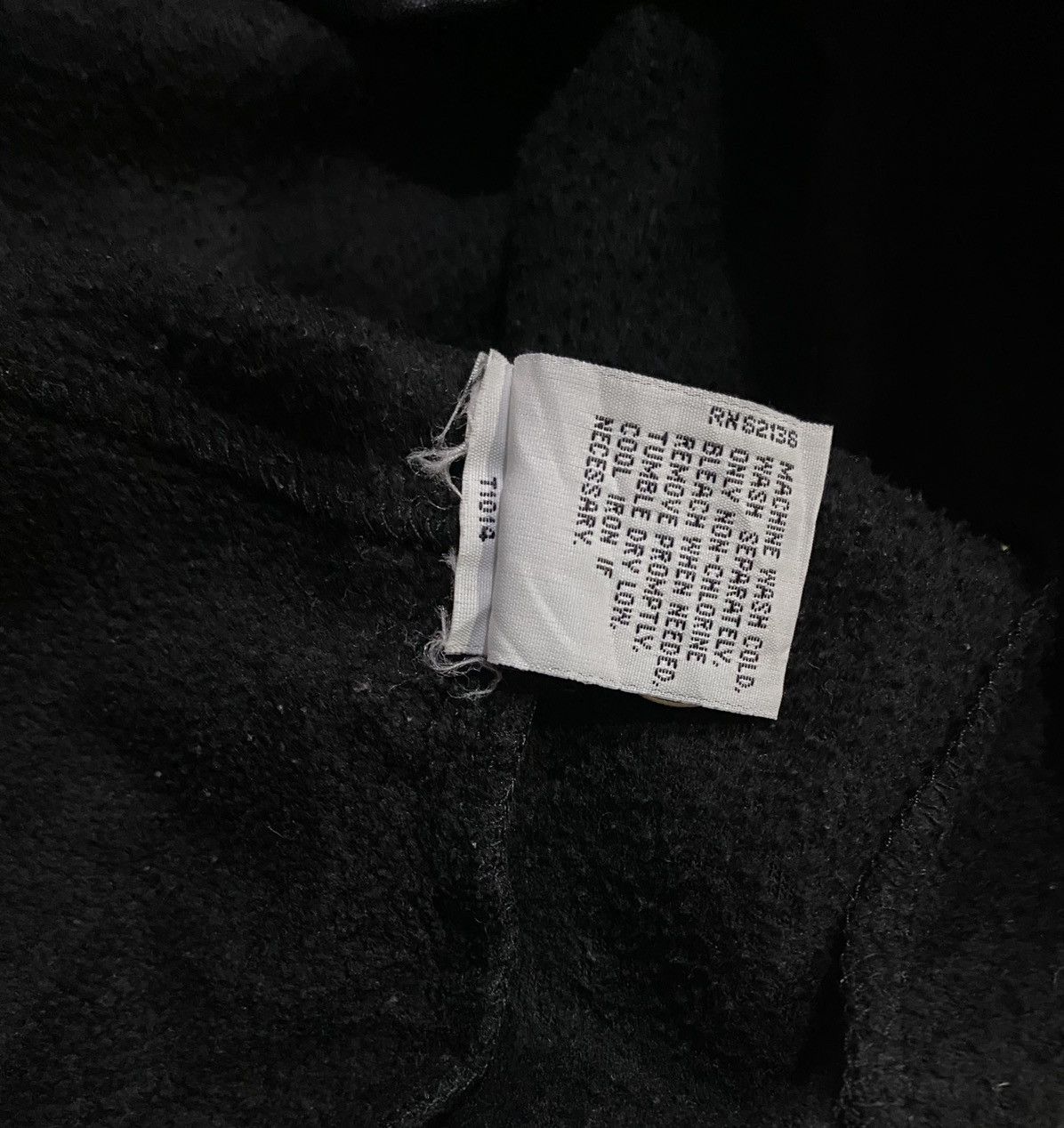 Guess × Vintage Vintage Guess Fleece Pullover Jumper Size US M / EU 48-50 / 2 - 16 Thumbnail