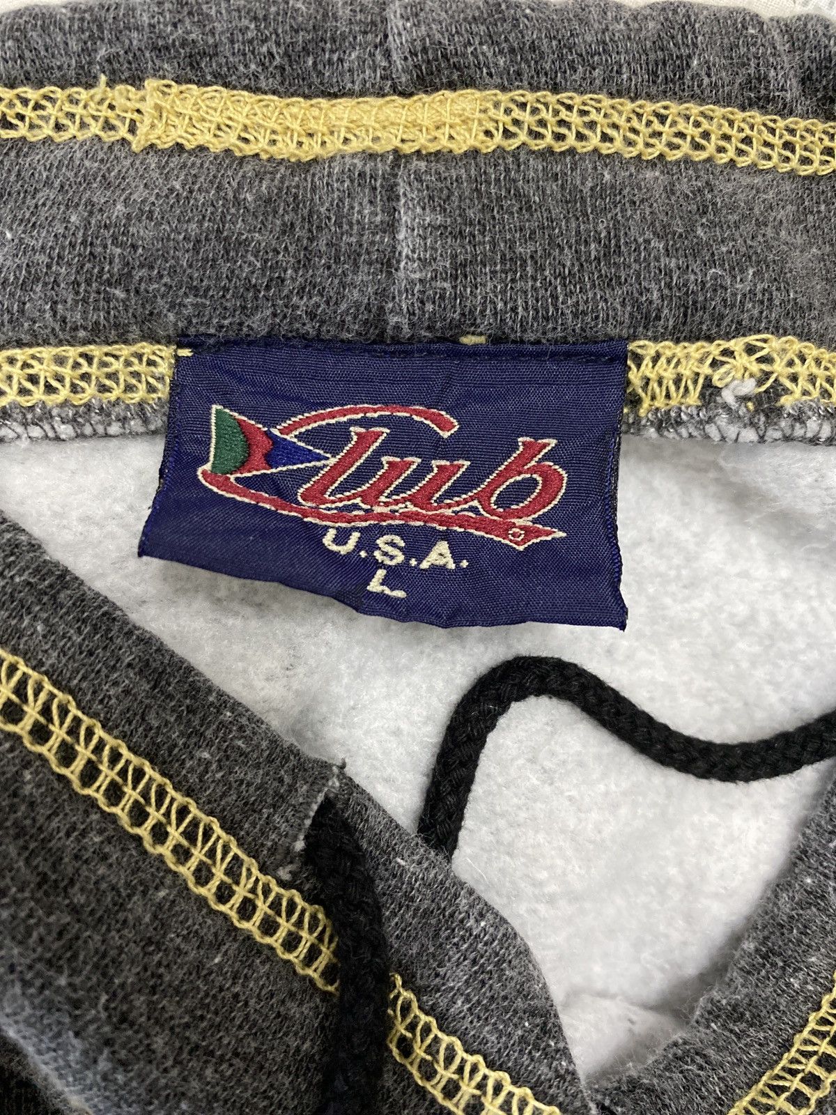 Vintage VINTAGE RARE CLUB USA SWEATSHIRT Size US L / EU 52-54 / 3 - 6 Thumbnail