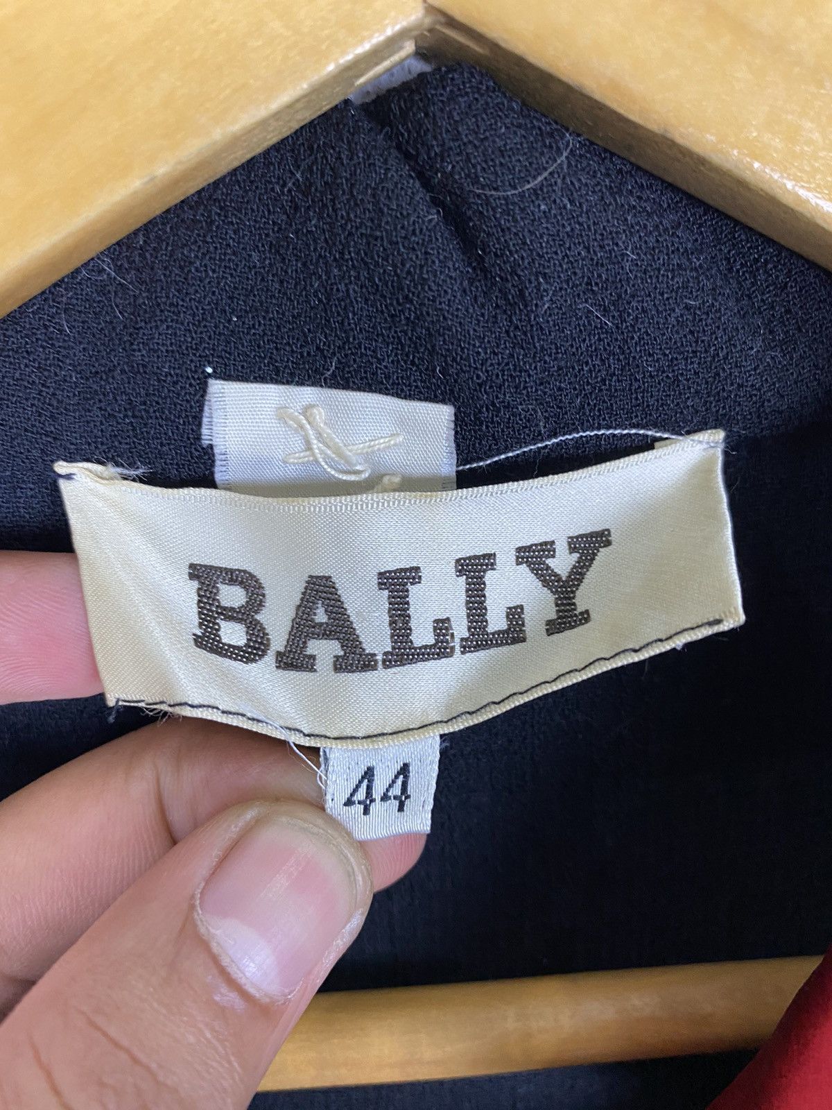 Bally BALLY DRESS-GK136 Size US M / EU 48-50 / 2 - 6 Thumbnail