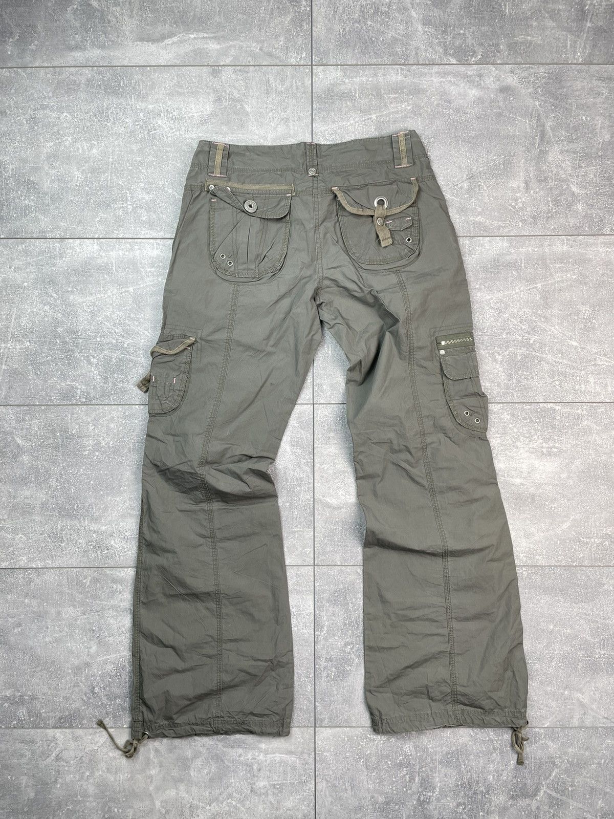 Japanese Brand Cargo Pants Khaki Avant Garde Size 25" / US 0 / IT 36 - 2 Thumbnail