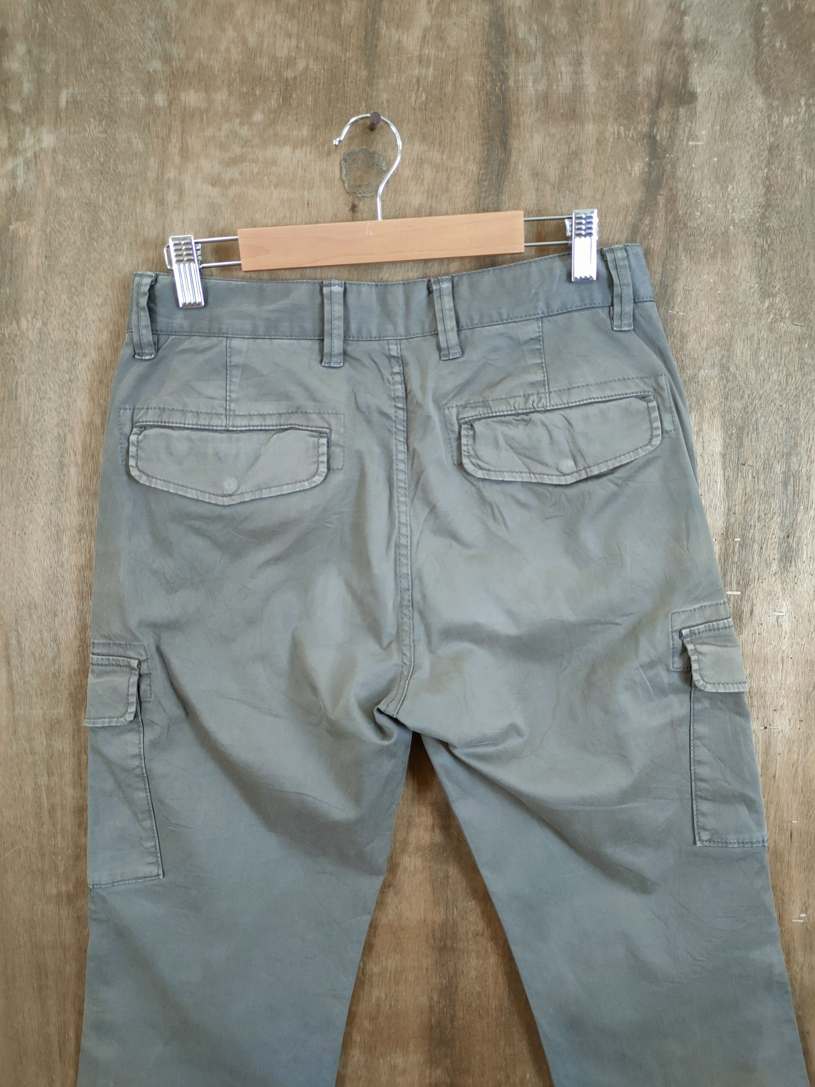 StraightFaded × Uniqlo Uniqlo faded multipocket tactical cargo pants #46-843 Size US 29 - 7 Thumbnail