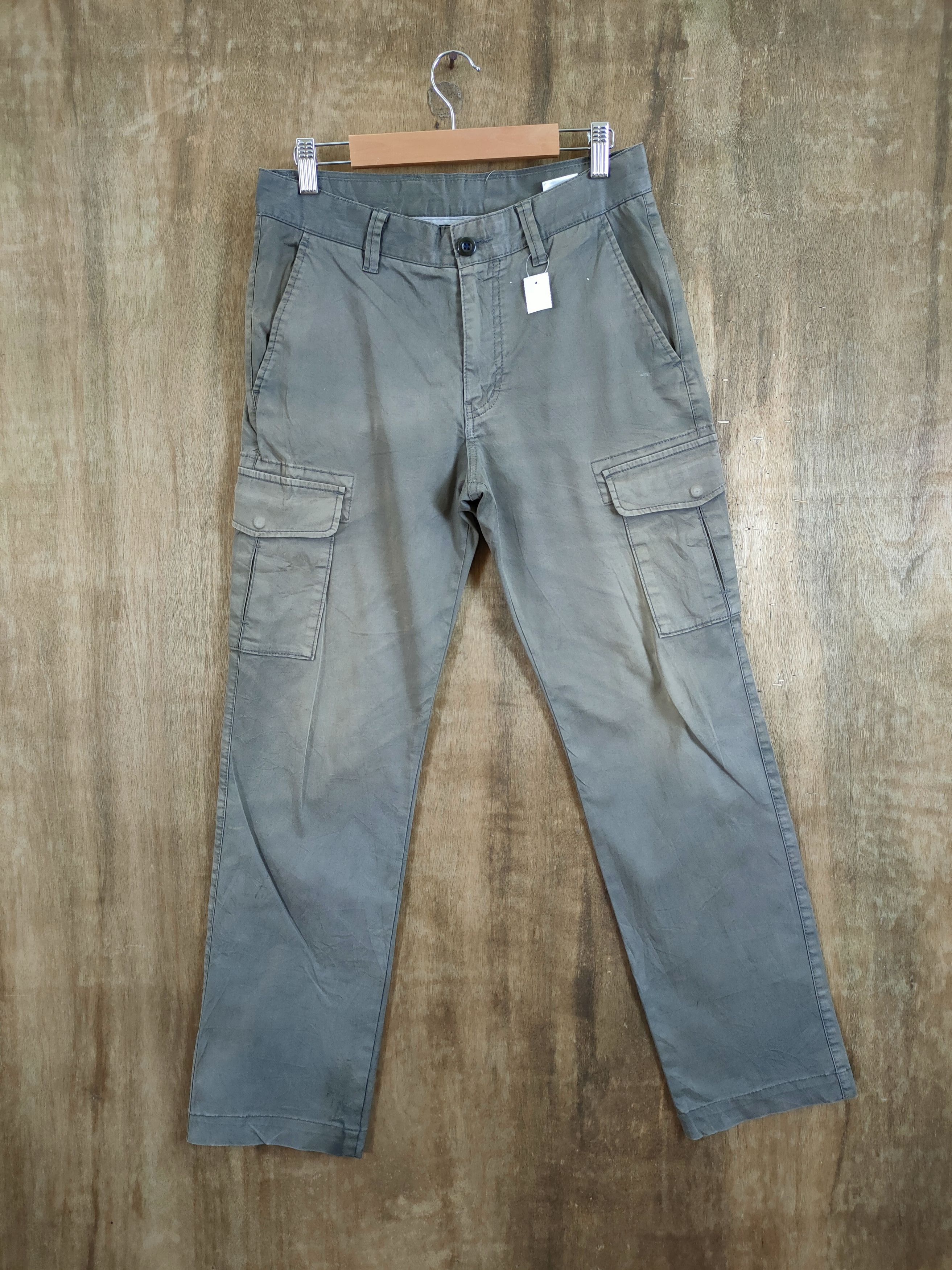 StraightFaded × Uniqlo Uniqlo faded multipocket tactical cargo pants #46-843 Size US 29 - 1 Thumbnail