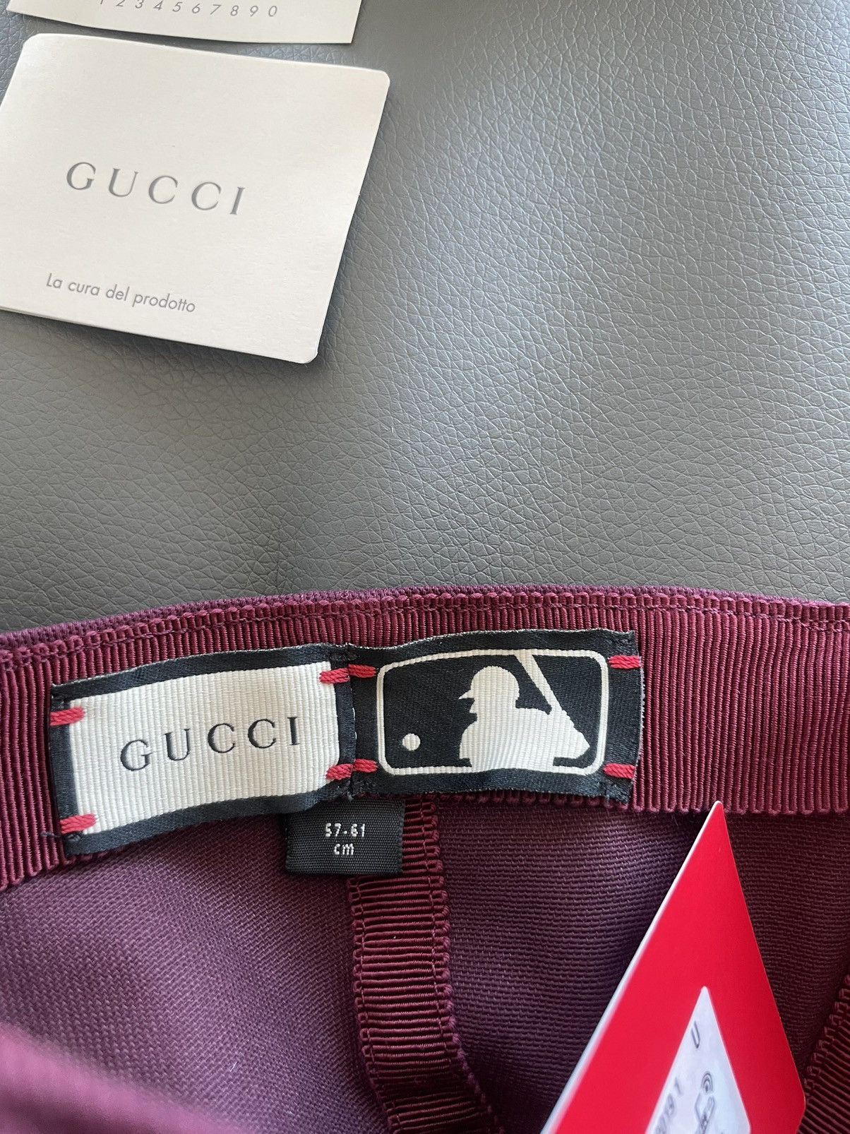 Gucci × New York Yankees Rare Limited Edition Gucci x Yankees Logo Hat Brand New Size ONE SIZE - 9 Thumbnail