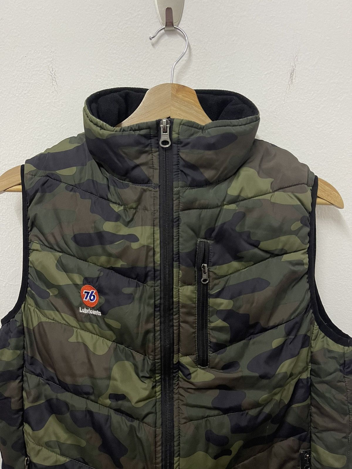 Japanese Brand × Vintage Vintage 76 Lubricants Embroidery Mini Logo Camoflauge Vest Size US M / EU 48-50 / 2 - 2 Thumbnail