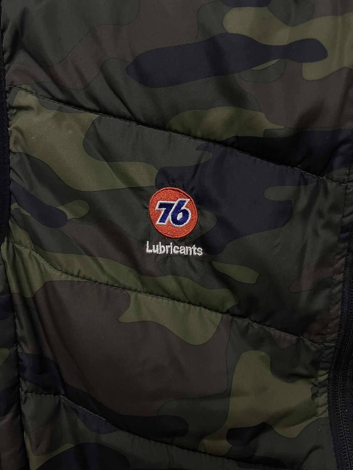 Japanese Brand × Vintage Vintage 76 Lubricants Embroidery Mini Logo Camoflauge Vest Size US M / EU 48-50 / 2 - 5 Thumbnail