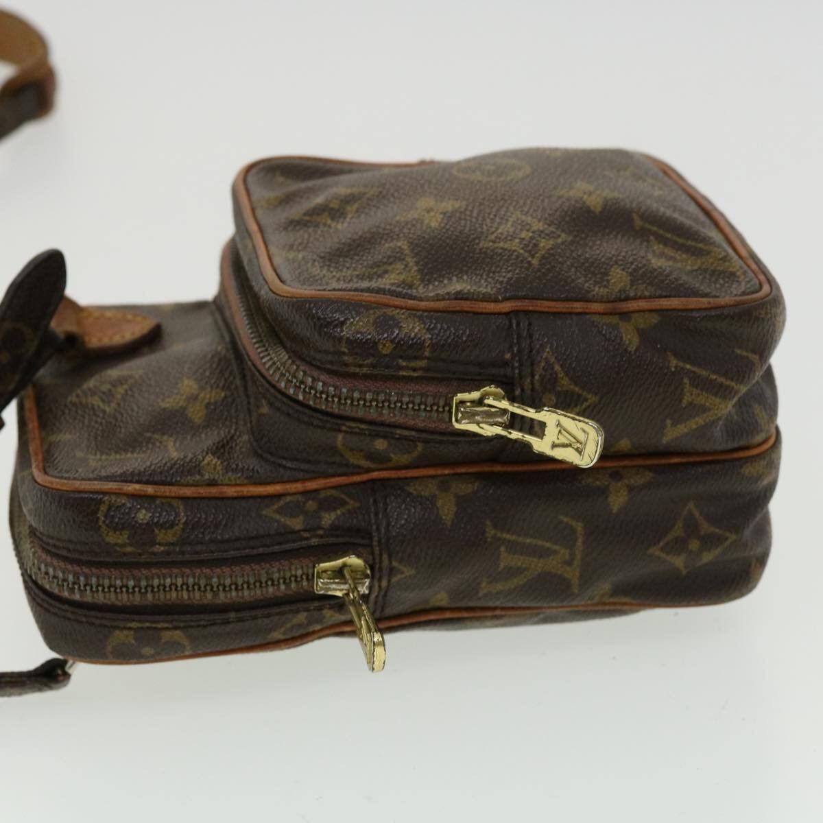 Louis Vuitton Amazon Crossbody Bag Size ONE SIZE - 4 Thumbnail