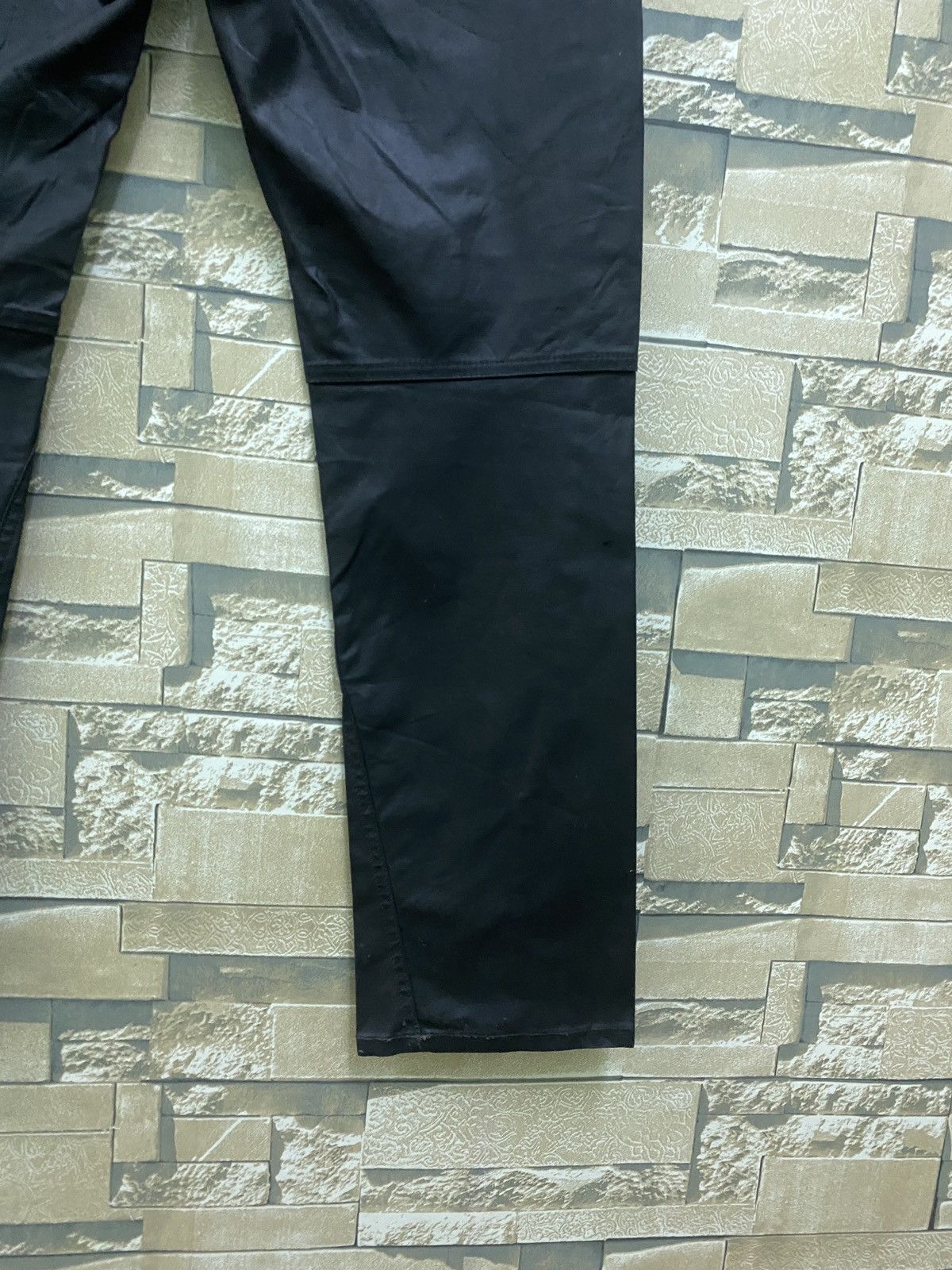 Japanese Brand UNIQLO Coated Cloth Synthetic Leather Pants Size US 29 - 15 Thumbnail