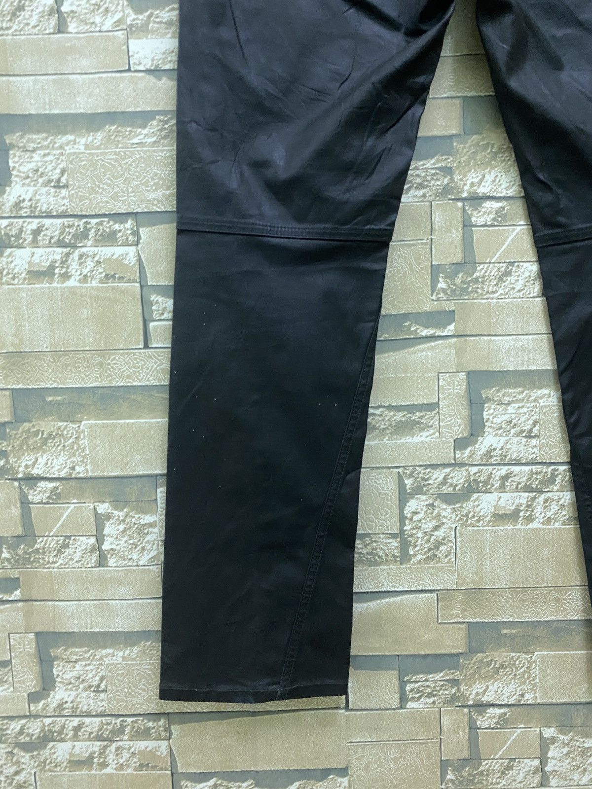 Japanese Brand UNIQLO Coated Cloth Synthetic Leather Pants Size US 29 - 14 Thumbnail