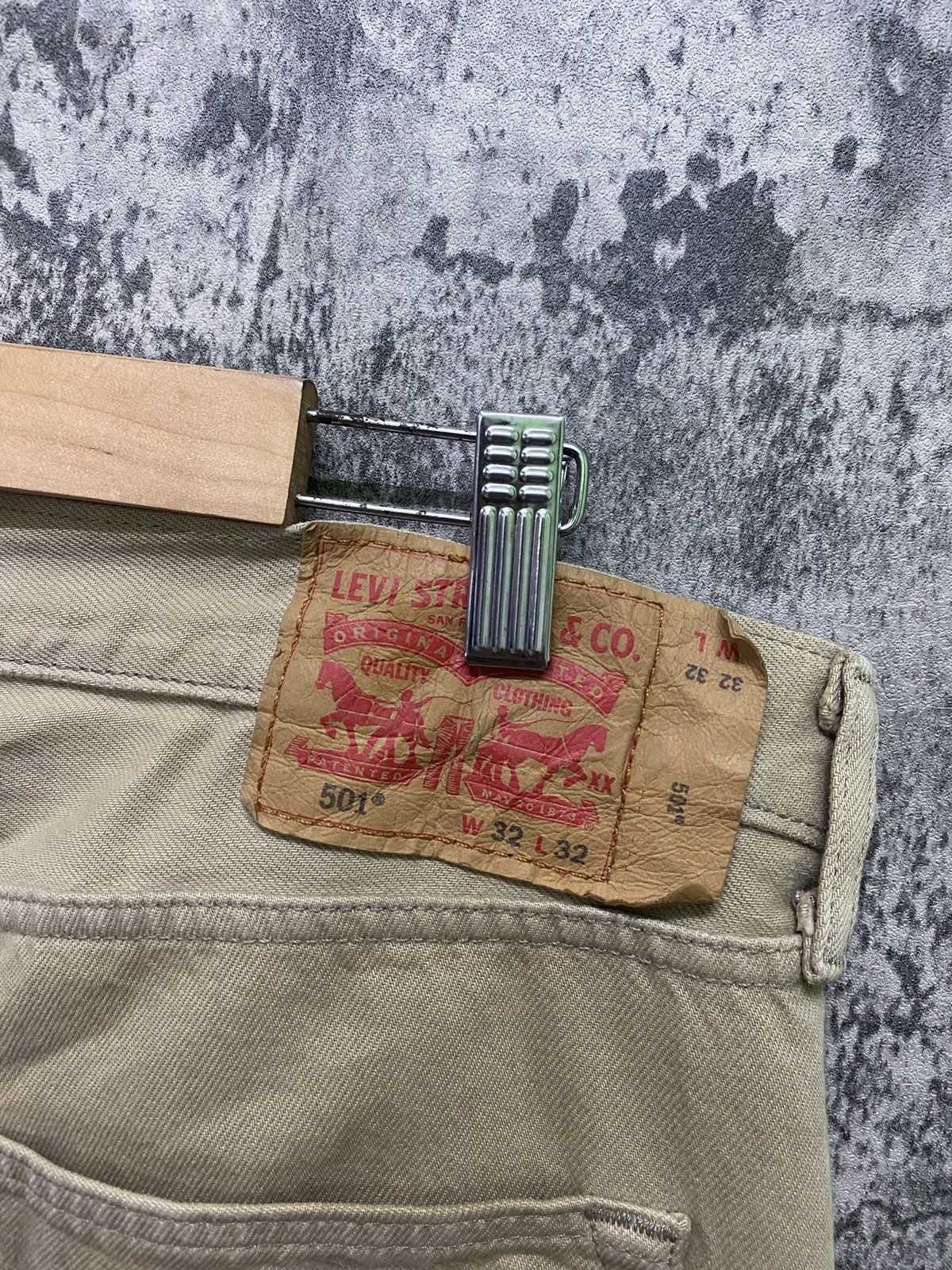 Levi's × Vintage Vintage LEVIS 501 Single R Distressed Denim - L69 Size US 34 / EU 50 - 19 Thumbnail