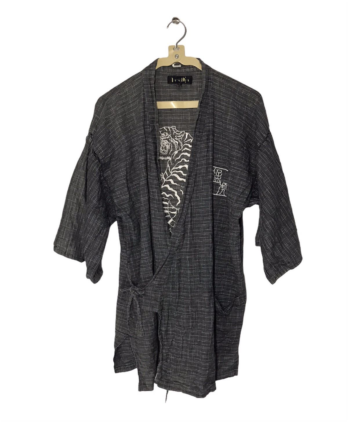 Japanese Brand Kimono sleepwear Embroidered tiger on the back Size US L / EU 52-54 / 3 - 1 Thumbnail