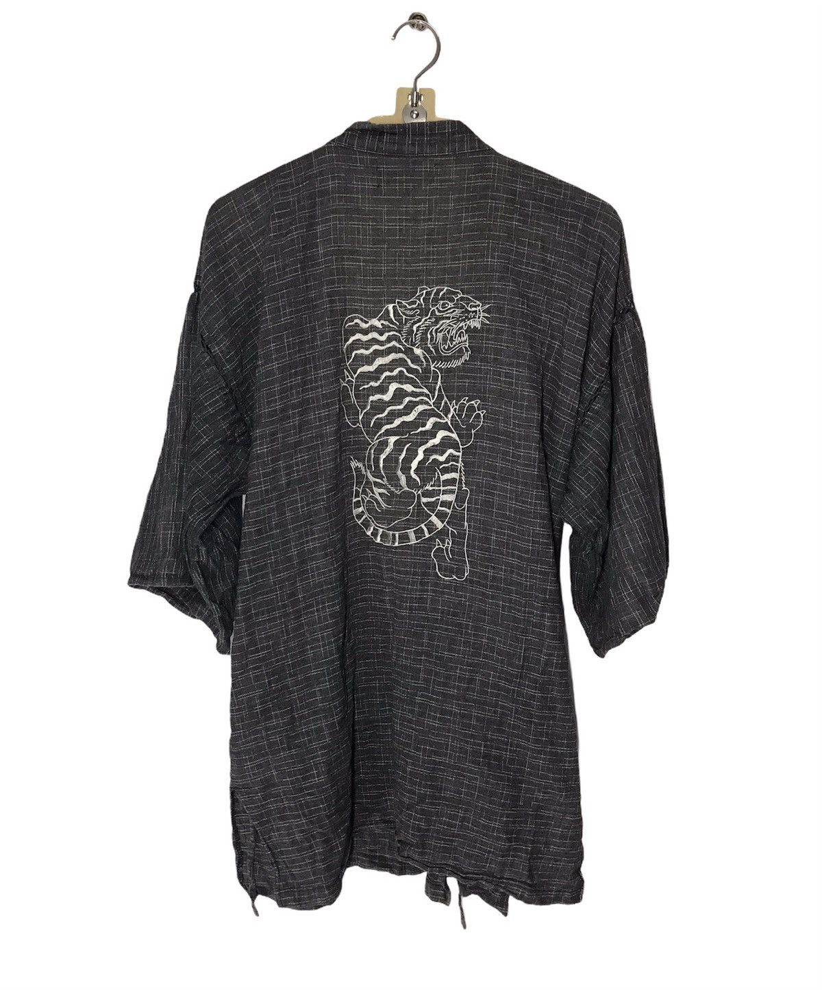 Japanese Brand Kimono sleepwear Embroidered tiger on the back Size US L / EU 52-54 / 3 - 2 Thumbnail
