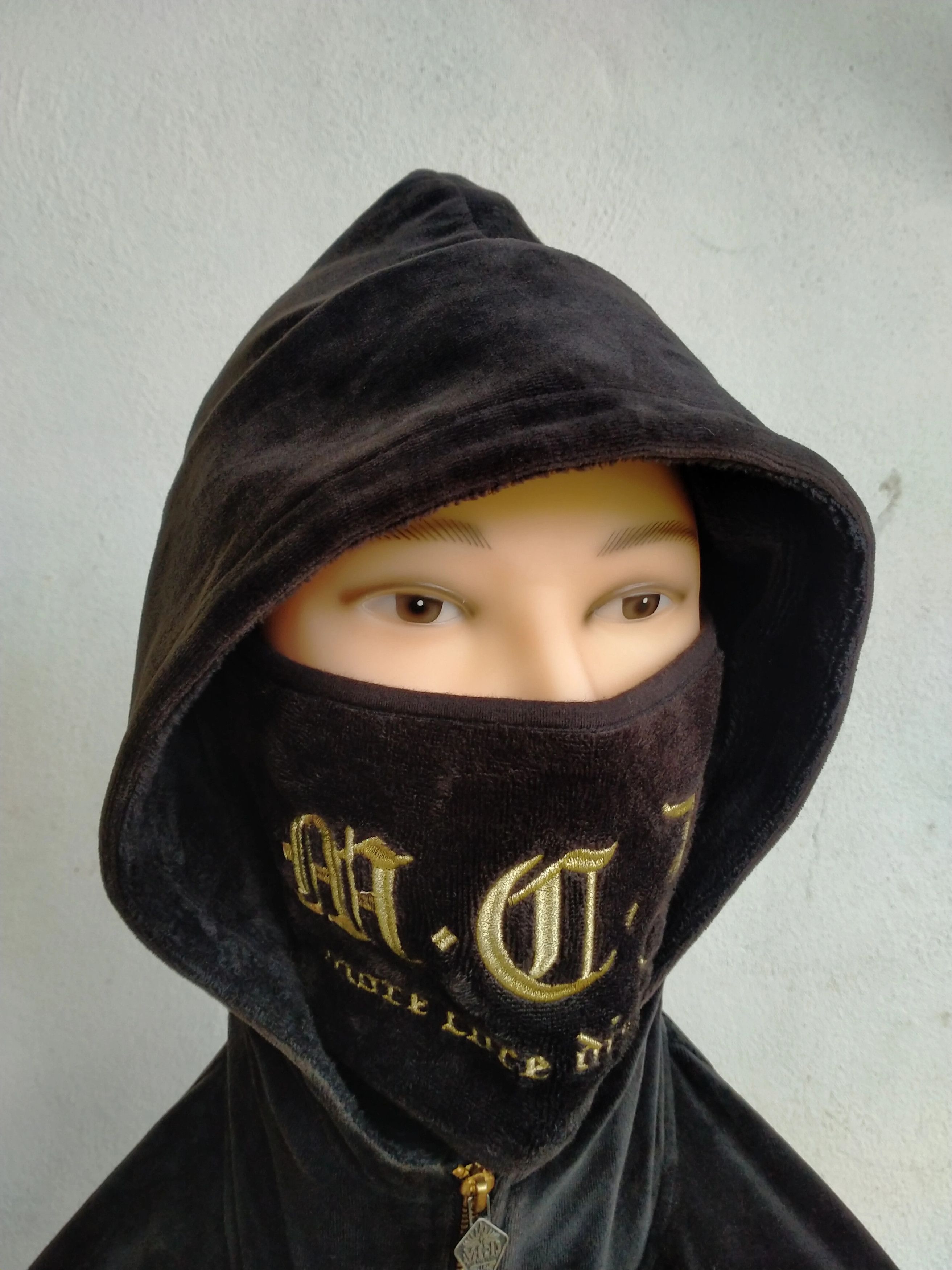 Japanese Brand MCD Full Face Black Velvet Hoodie Size US S / EU 44-46 / 1 - 1 Thumbnail