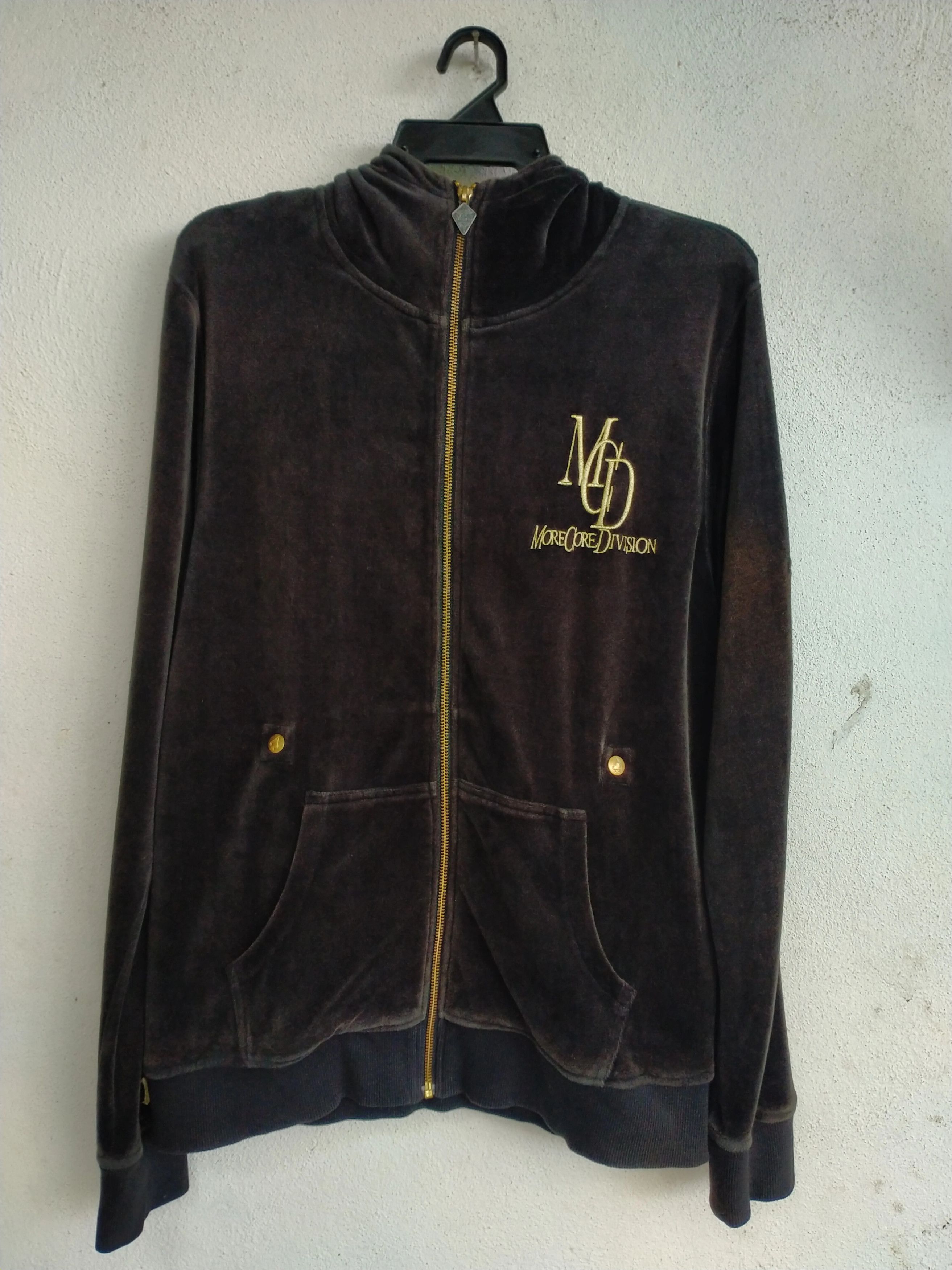 Japanese Brand MCD Full Face Black Velvet Hoodie Size US S / EU 44-46 / 1 - 3 Thumbnail