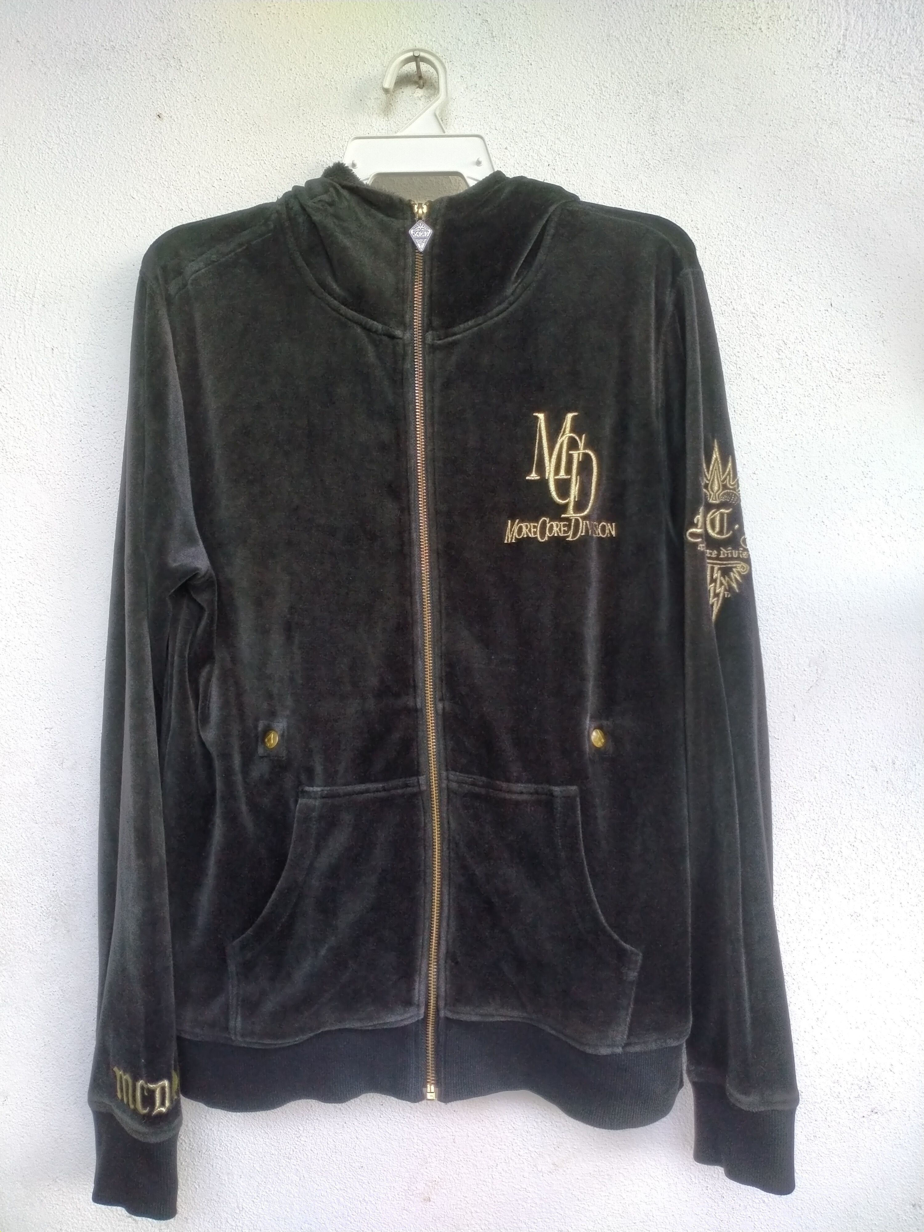 Japanese Brand MCD Full Face Black Velvet Hoodie Size US S / EU 44-46 / 1 - 13 Thumbnail