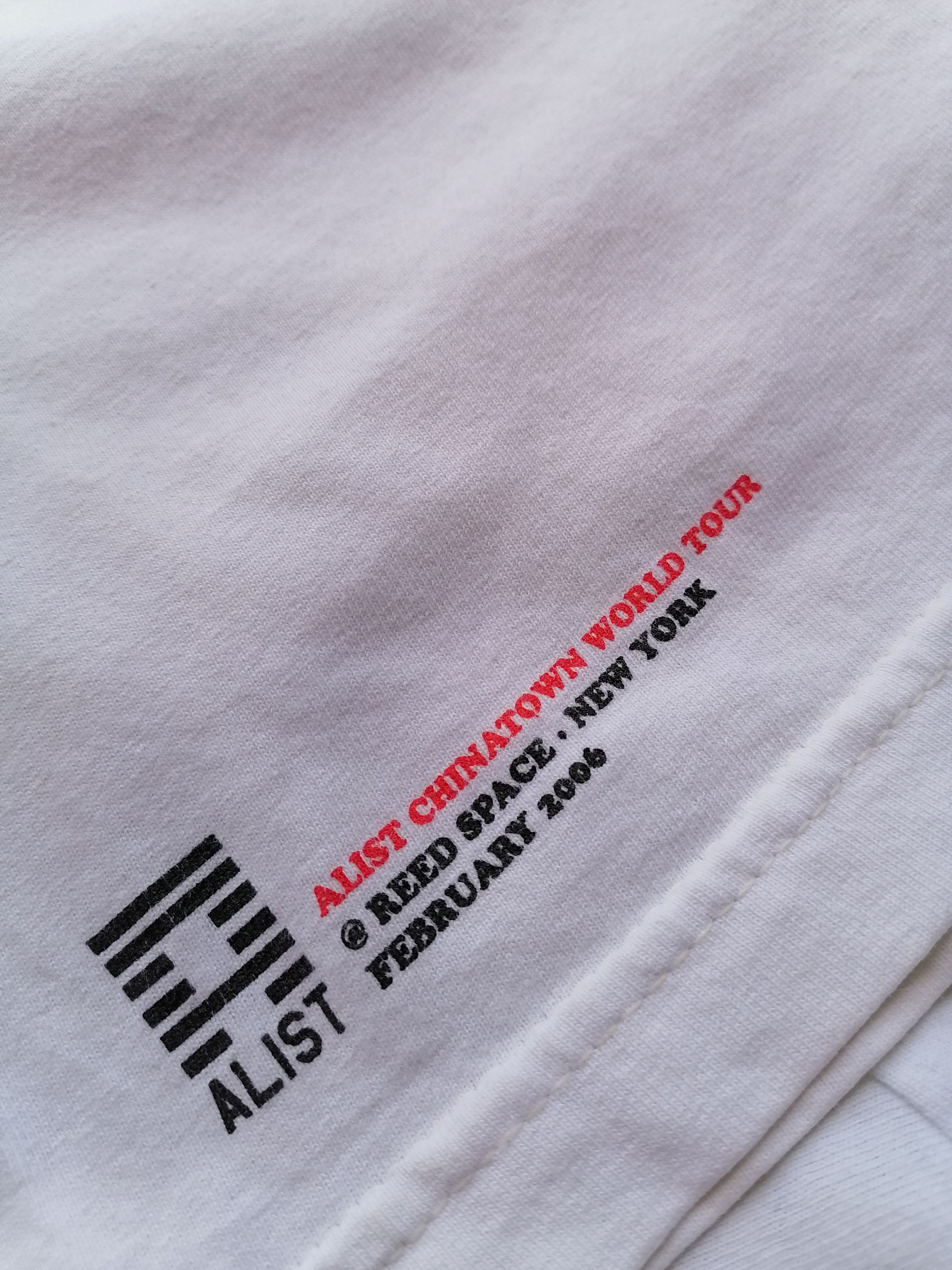 Band Tees × Market 2006 China Town World Tour Tee Size US L / EU 52-54 / 3 - 5 Thumbnail