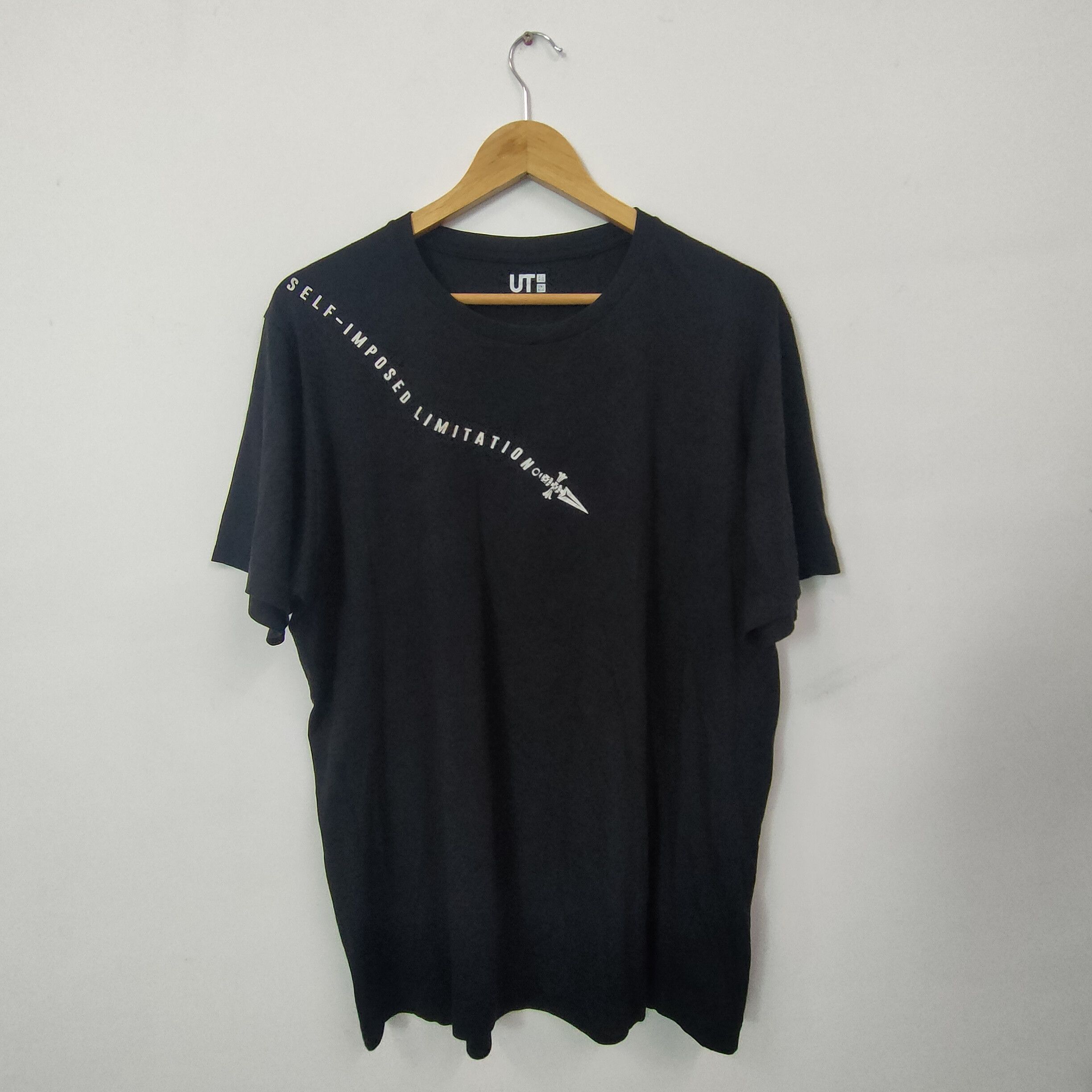 Anime × Uniqlo × Vintage UT Uniqlo Hunter X Hunter Size US XL / EU 56 / 4 - 2 Thumbnail