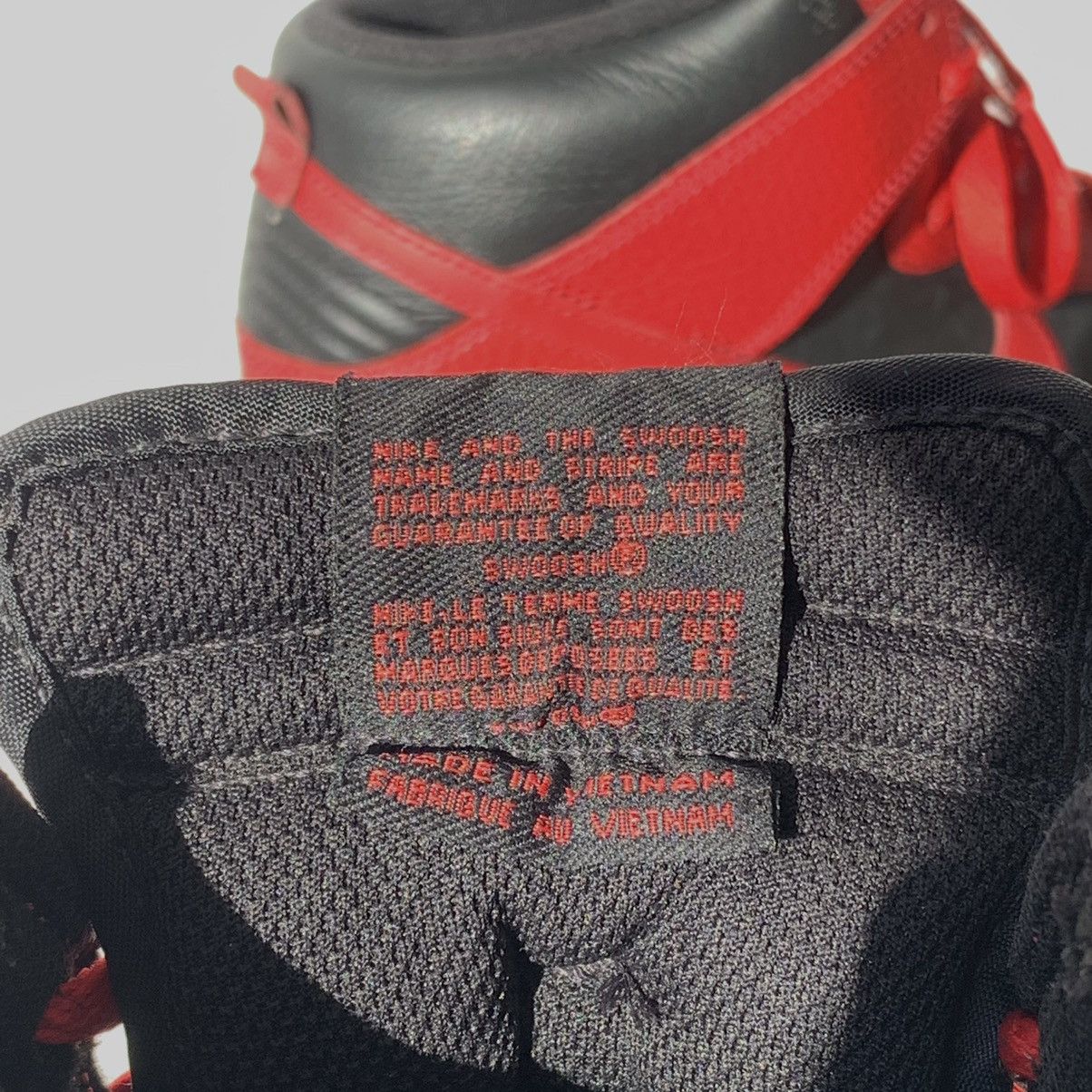Nike 2010 Nike Dunk High Be True To Your Street Black/Red Size US 8 / EU 41 - 15 Thumbnail